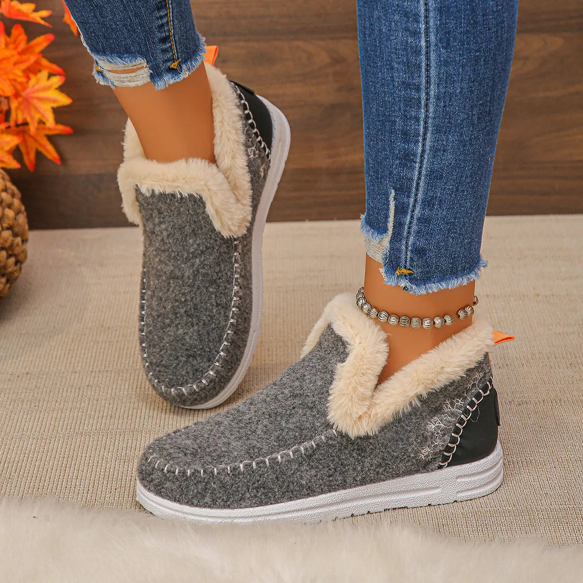 Round Toe Fleece-Lined Ankle Boots
