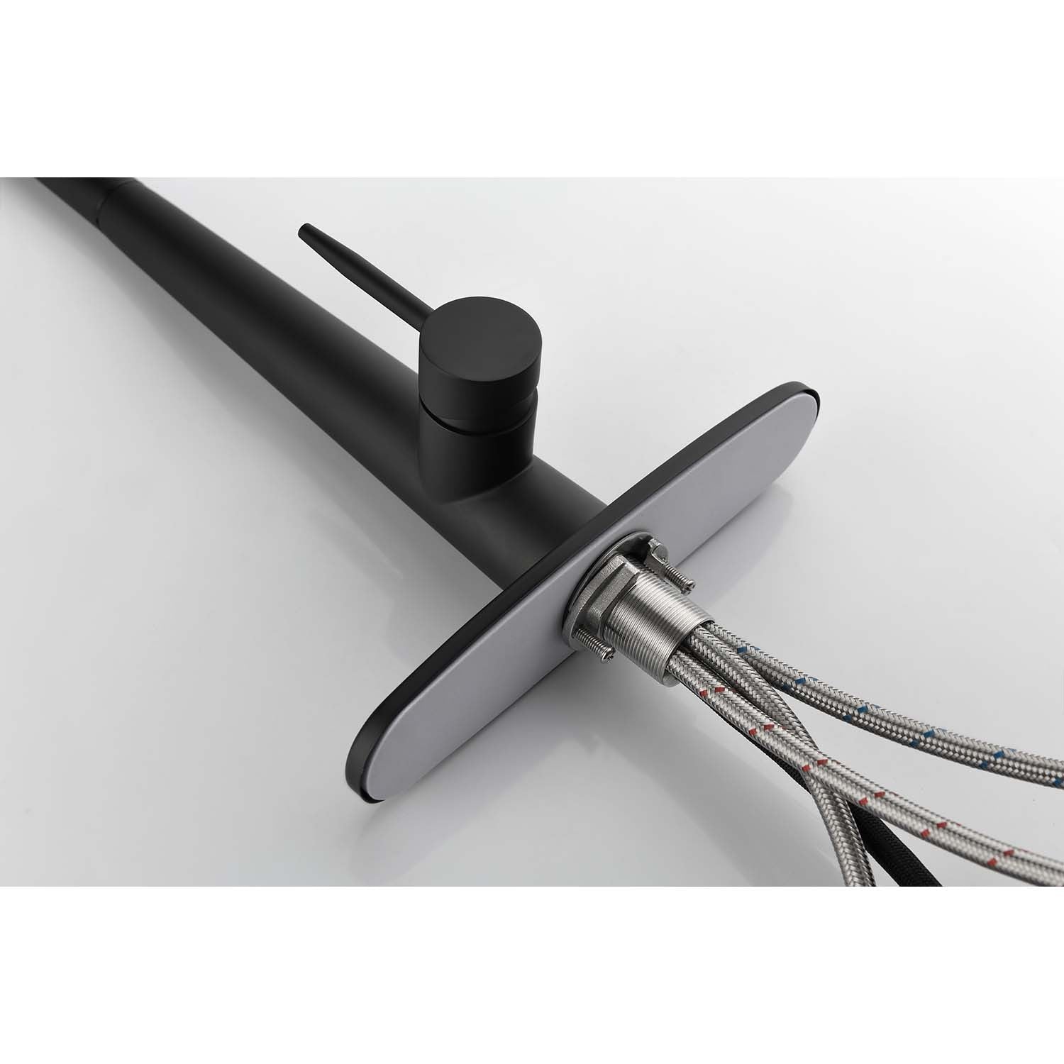 Single Handle Stainless Steel Kitchen Sink Faucet with Pull Down Sprayer