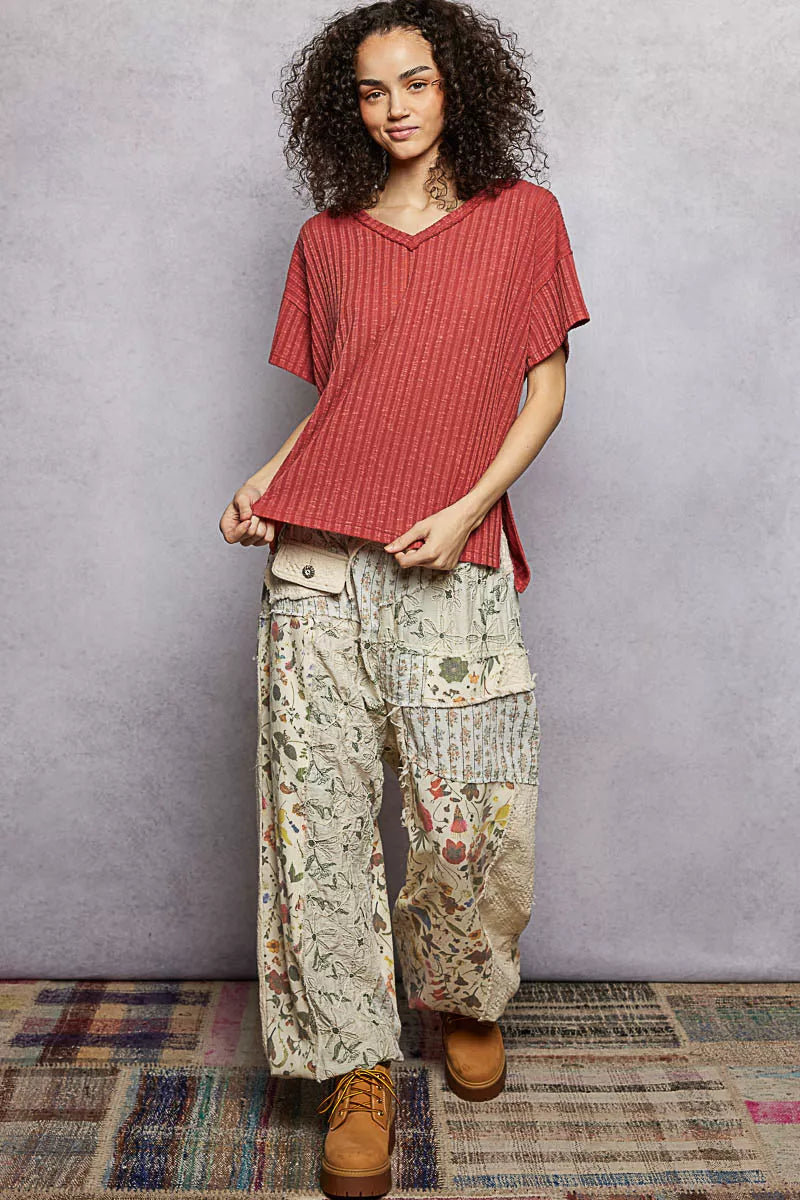 POL Ribbed Knit V-Neck Short Sleeve T-Shirt with Side Slit