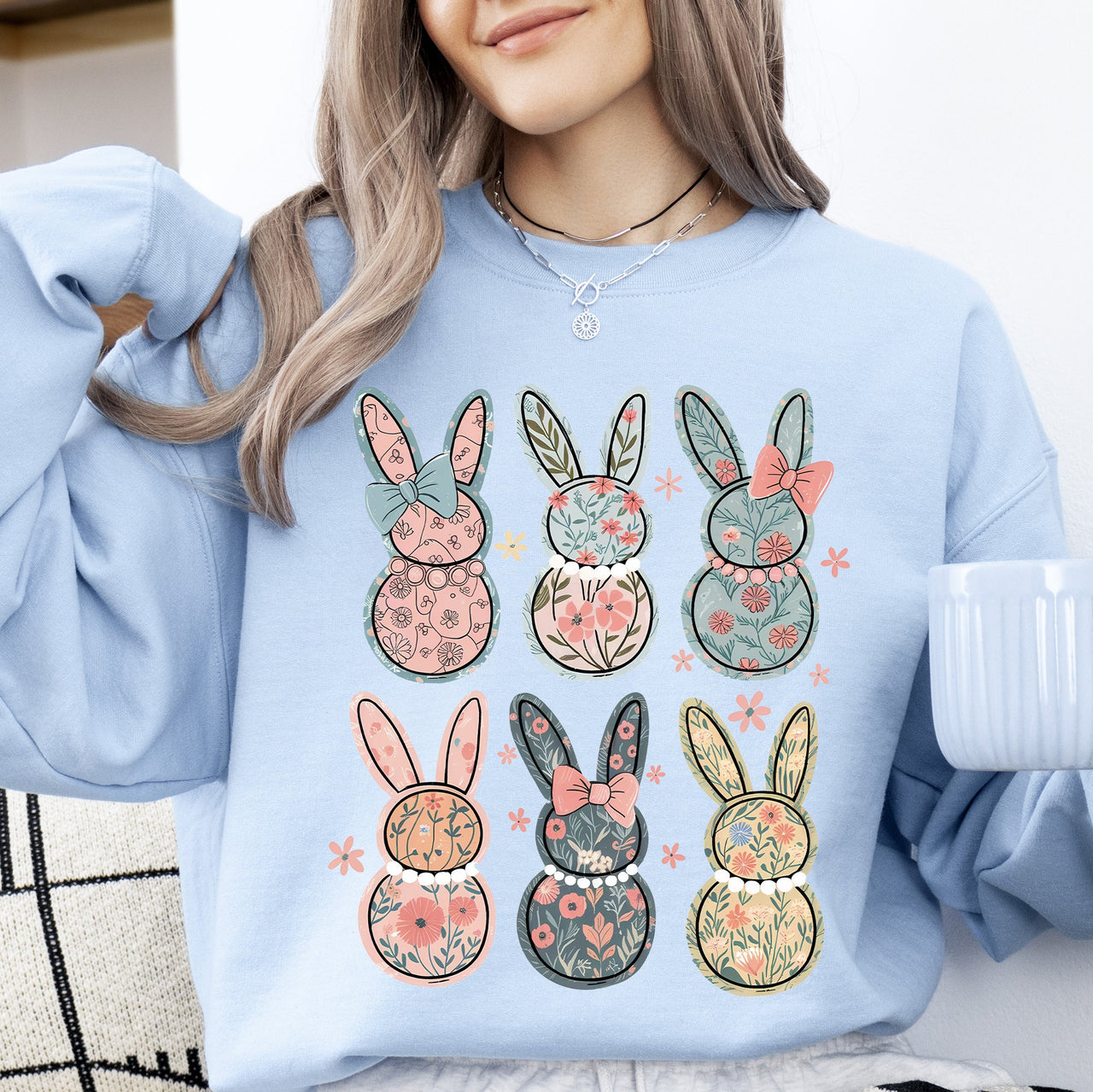 Adorable Floral Bunnies Easter Bunny Jesus Rabbit Garden Floral Design Sweatshirt
