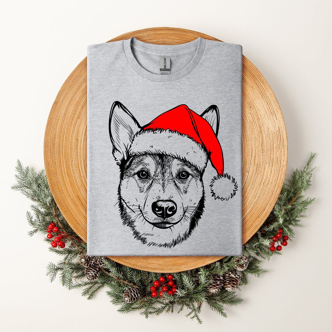 Australian Cattle Dog Blue Heeler Santa Claus Christmas Dog Lover Festive Portrait Comfort Colors Tee