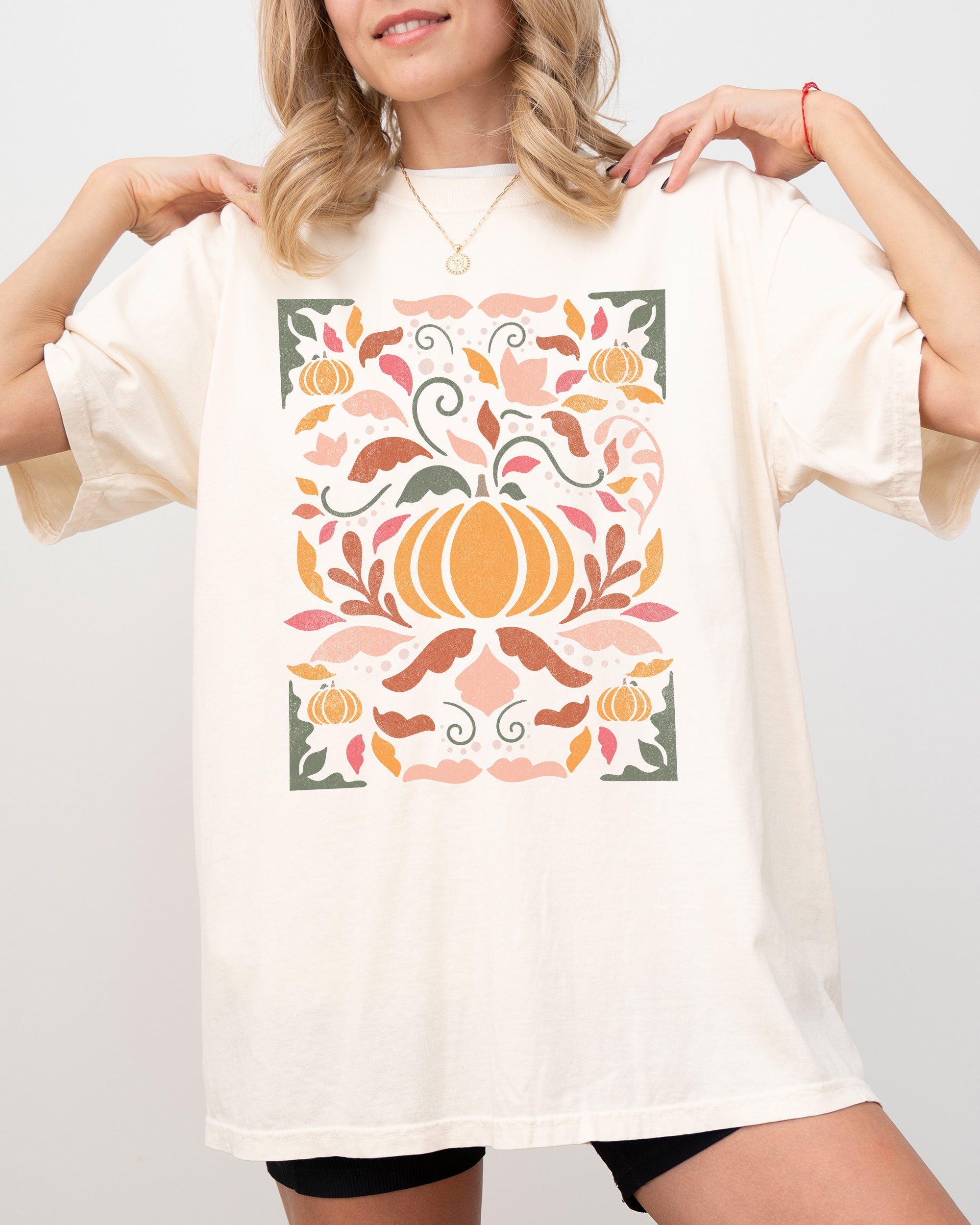 Autumn Folk Art Pumpkins Simplicity Fall Thanksgiving Halloween Comfort Colors Tee