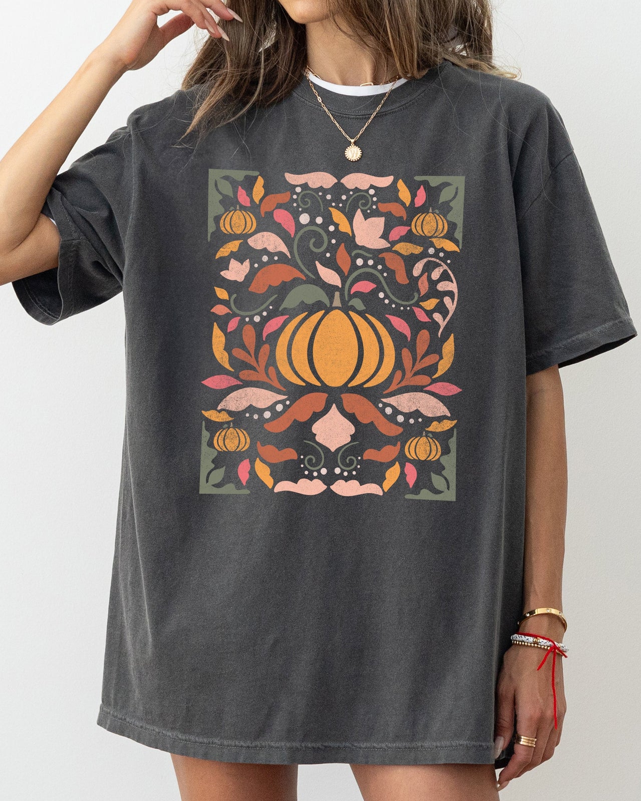 Autumn Folk Art Pumpkins Simplicity Fall Thanksgiving Halloween Comfort Colors Tee
