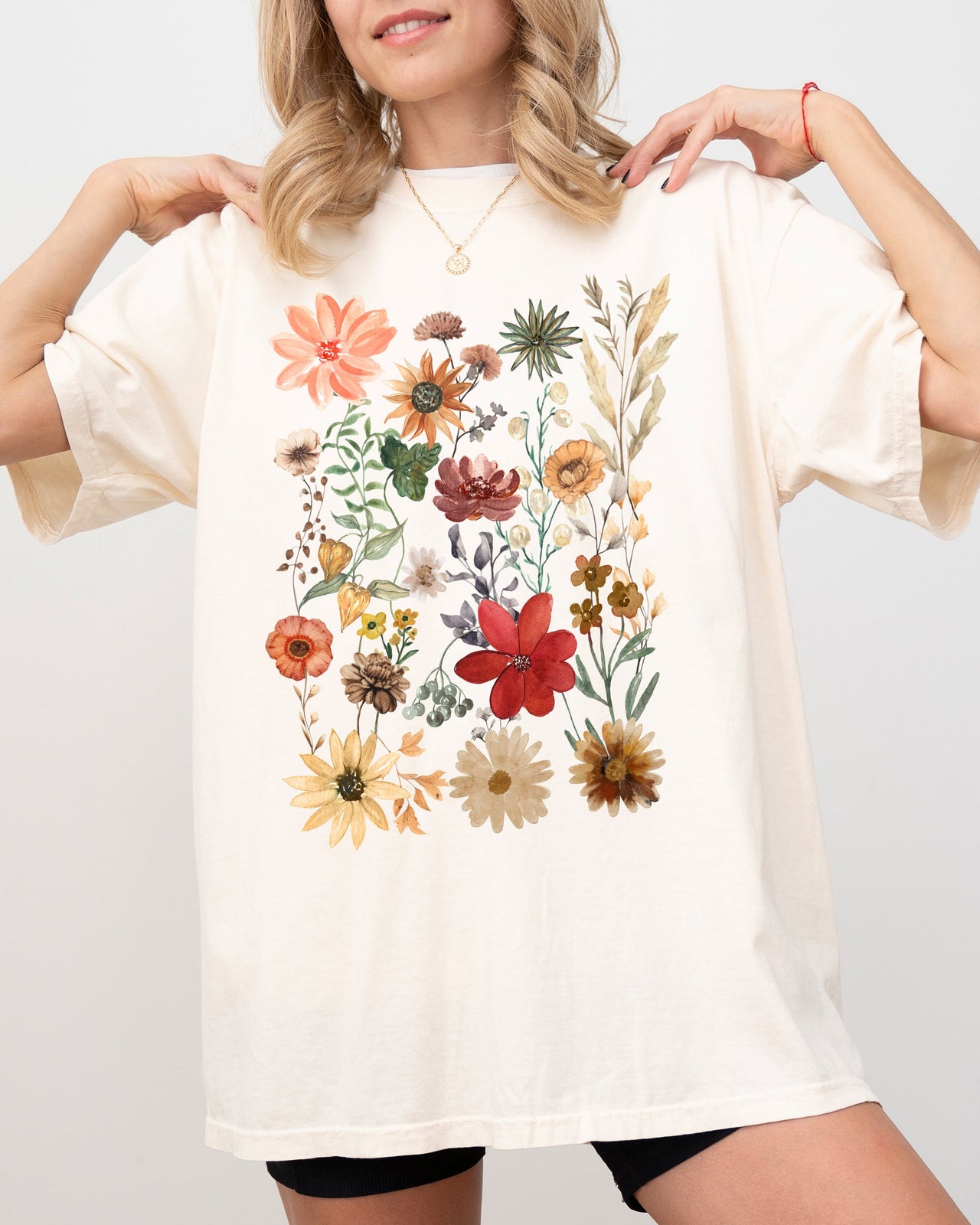 Autumn Pressed Flowers With Botanical Leaves And Rustic Fall Aesthetic For Nature Lovers Comfort Colors Tee