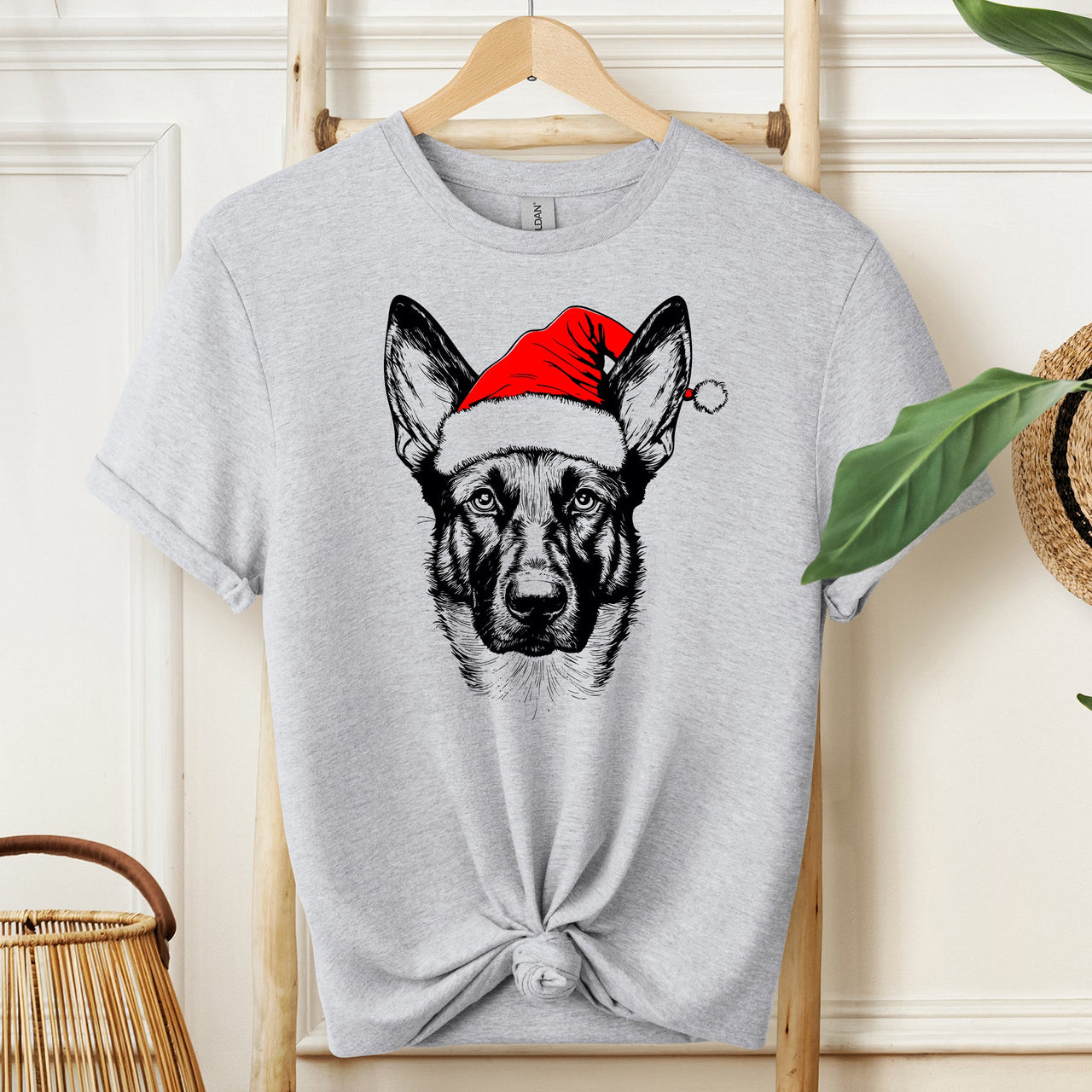 Belgian Malinois Santa Christmas Dog Lover Pet Holiday Illustration Holiday Edition Comfort Colors Tee