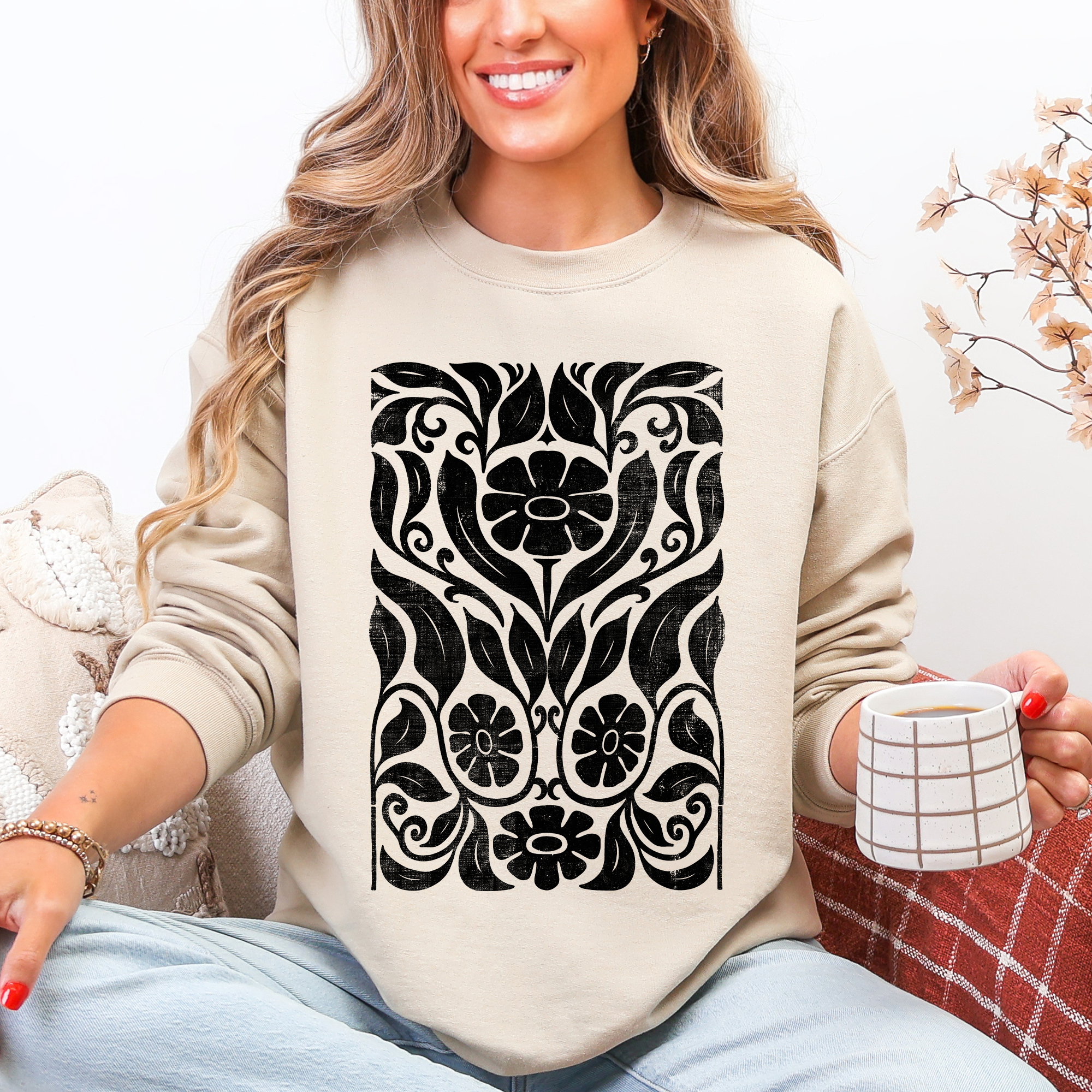 Big Bloom Daisy Flower Vintage Boho Nature Inspired Bold Floral Pattern Sweatshirt