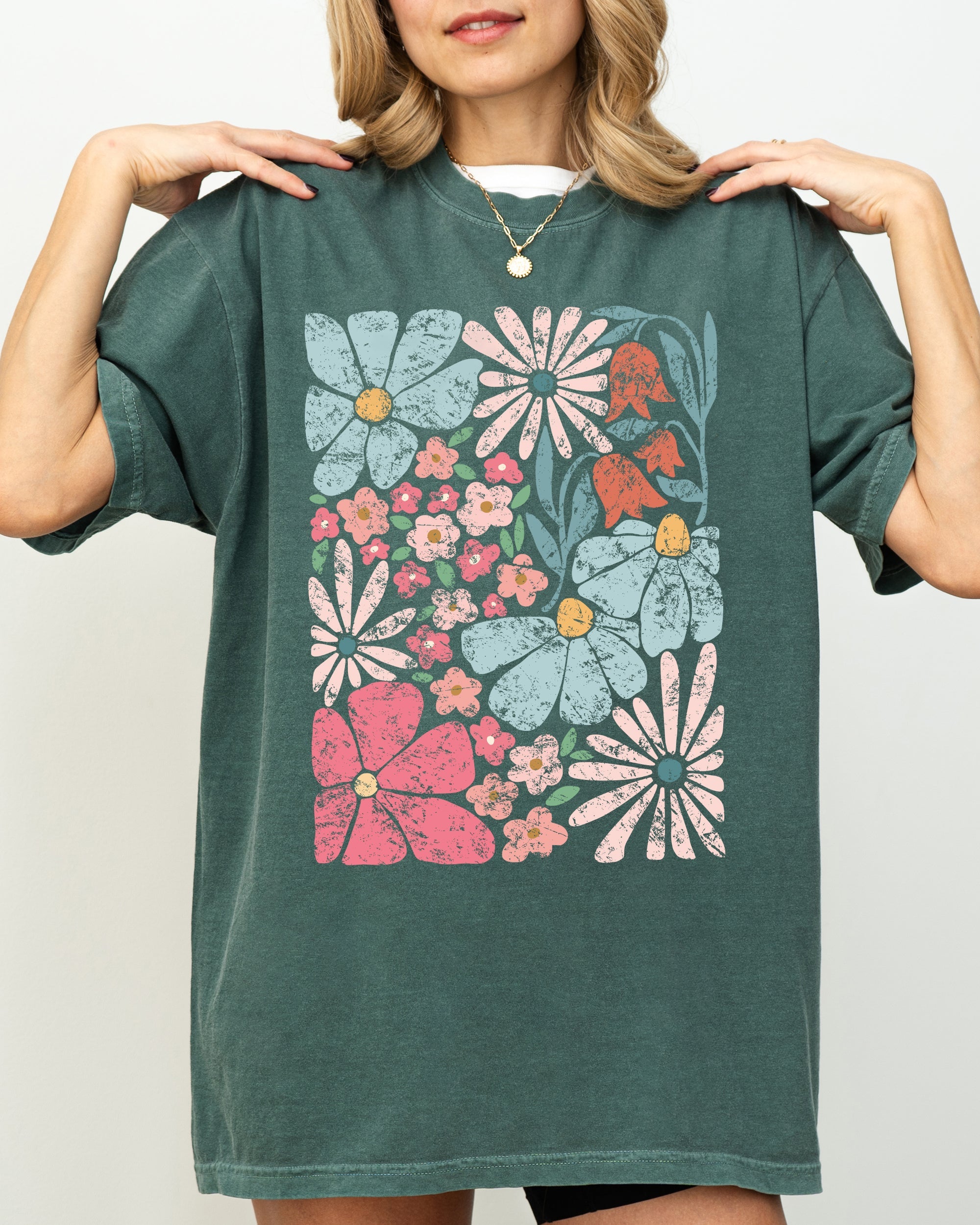 Blossoms Gorgeous Abstract Flowers Boho Floral Design Summer Vibes Gardening Festival Nature Comfort Colors Tee