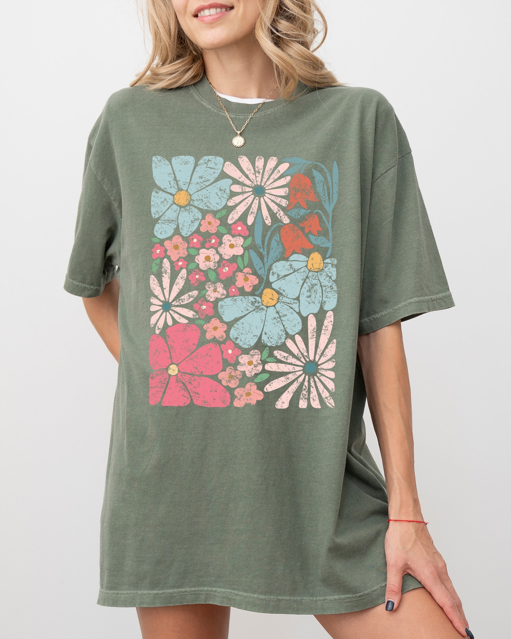 Blossoms Gorgeous Abstract Flowers Boho Floral Design Summer Vibes Gardening Festival Nature Comfort Colors Tee