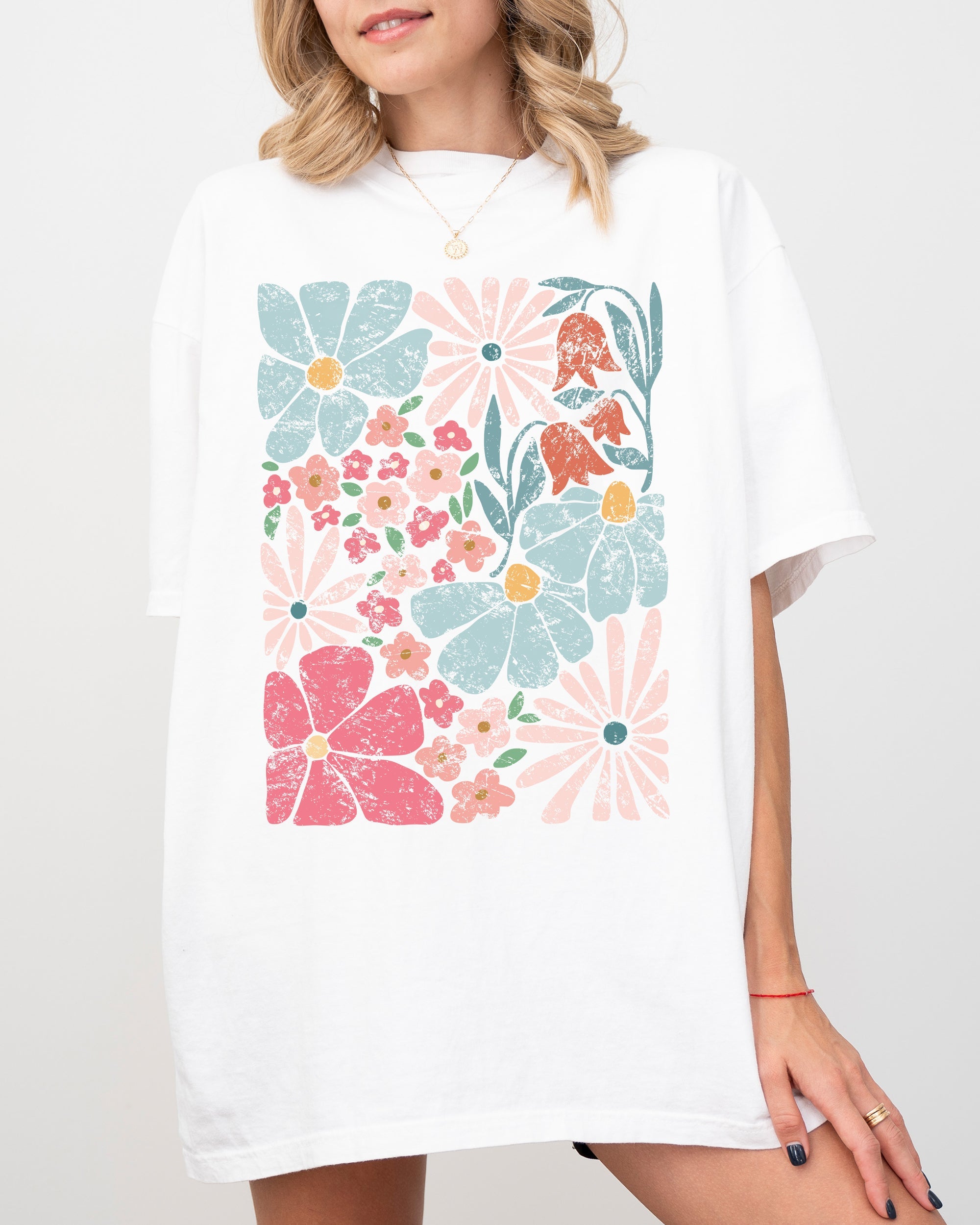 Blossoms Gorgeous Abstract Flowers Boho Floral Design Summer Vibes Gardening Festival Nature Comfort Colors Tee