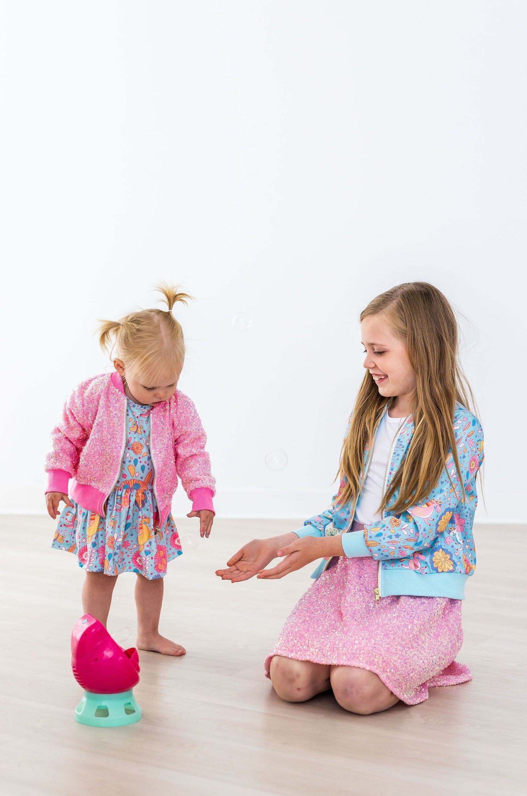 SALE Blue Retro Unicorns S/S Twirl Bodysuit