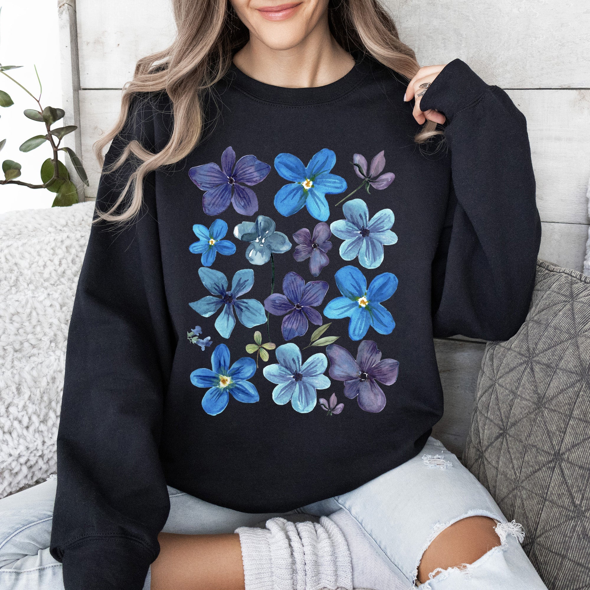 Bold Floral Blues Pressed Flowers Nature Botanical Landscape Artwork Timeless Nature-Inspired Collection Sweatshirt