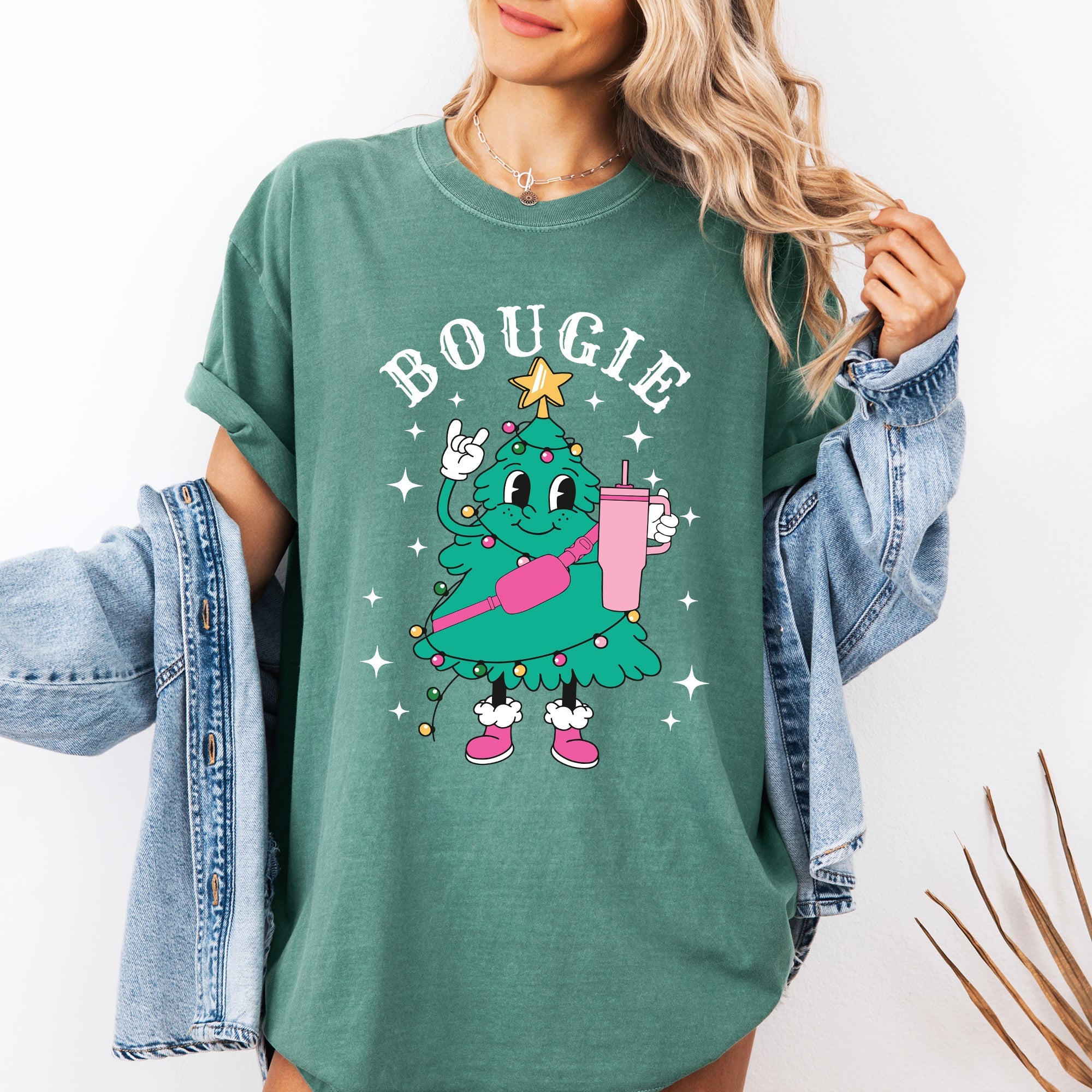 Bougie Christmas Tree Santa Winter Snow Xmas Holiday Ornament Illustration Comfort Colors Tee