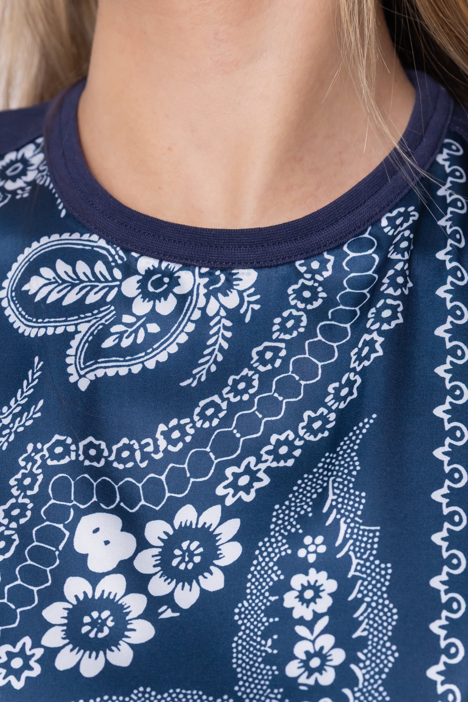 Edie Top (Navy/Navy Pattern)