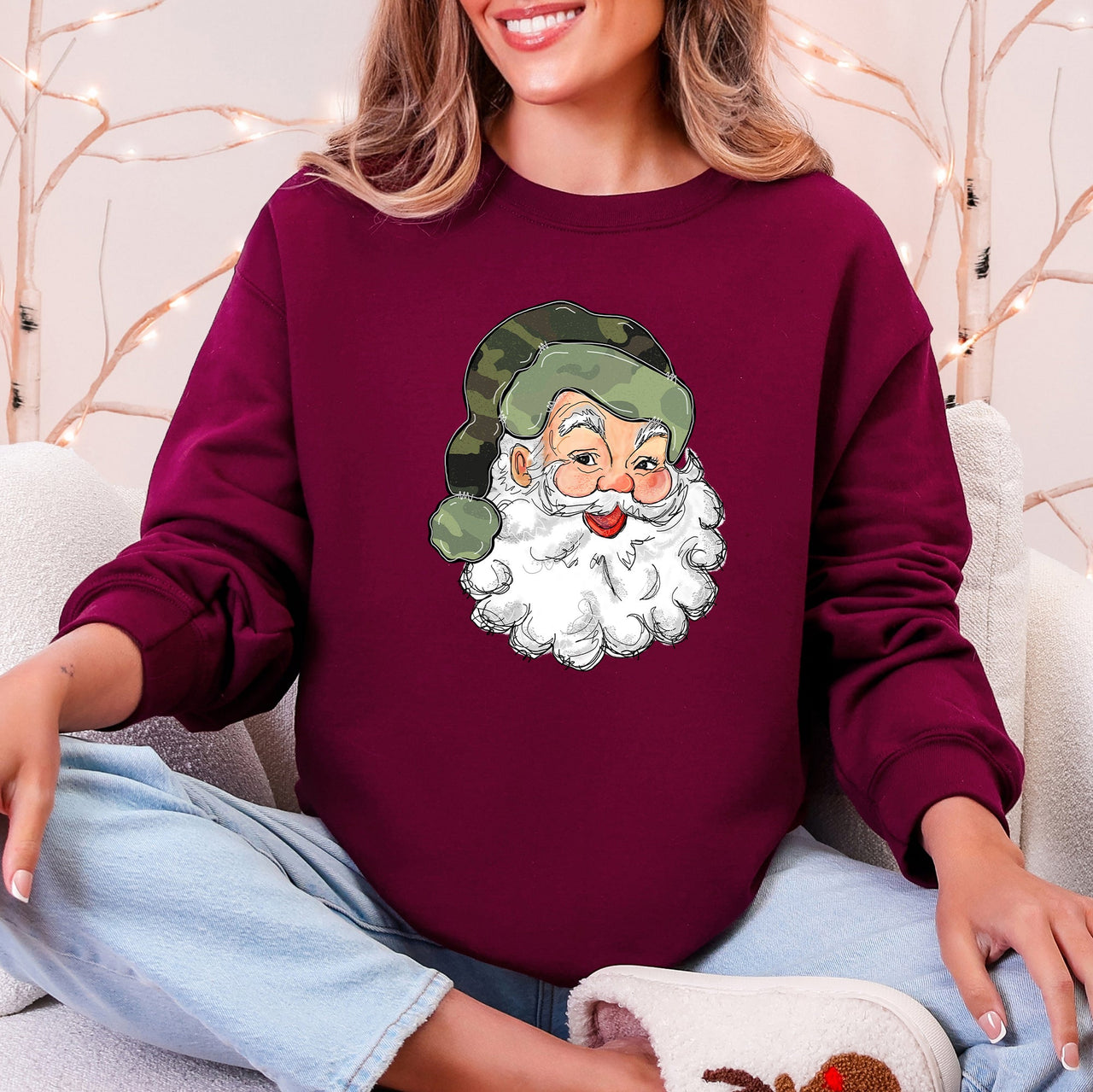 Camo Santa Retro Christmas Hunting Festive Outdoor Santa Theme Vintage Rustic Winter Style Illustration Sweatshirt