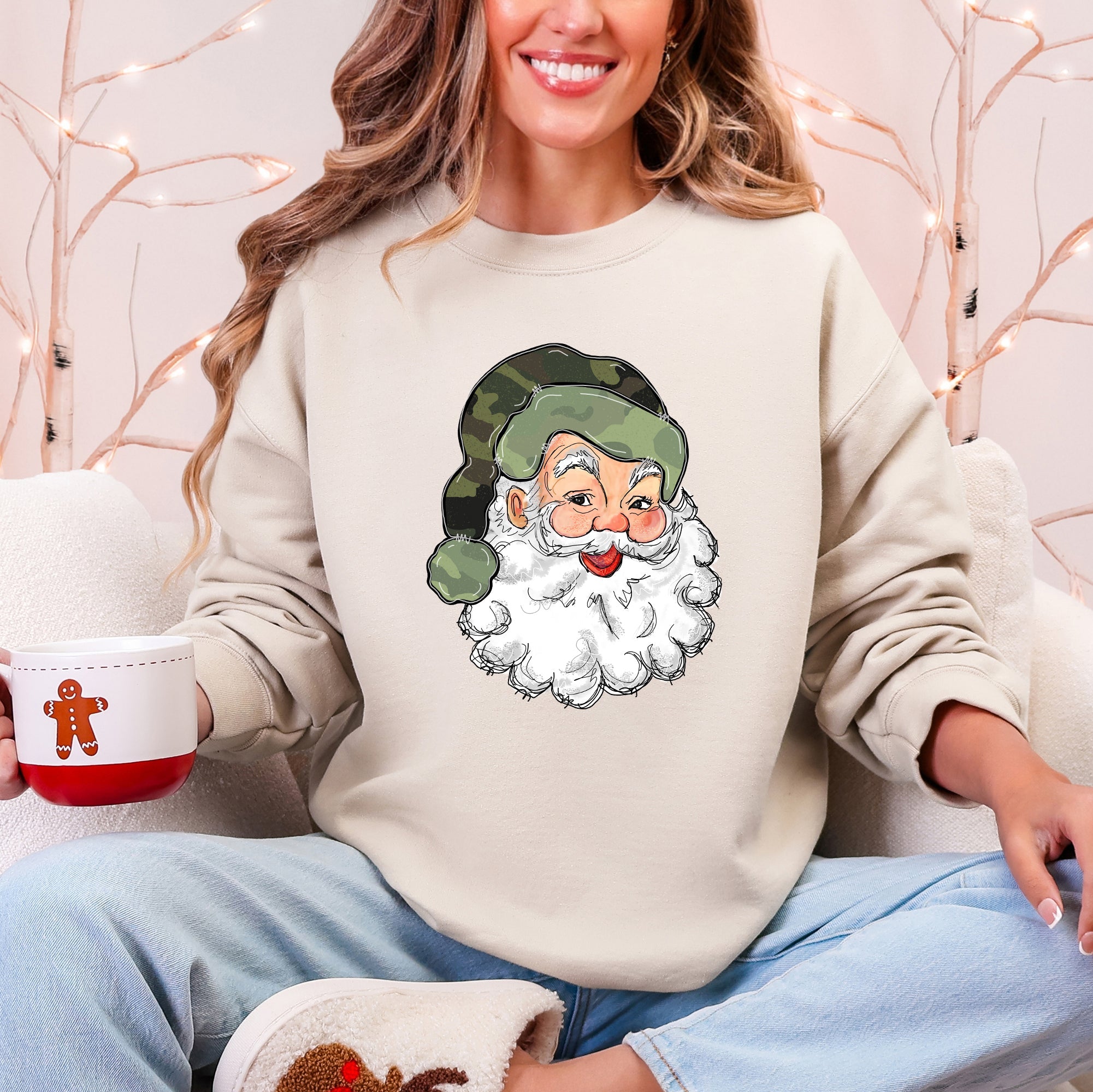 Camo Santa Retro Christmas Hunting Festive Outdoor Santa Theme Vintage Rustic Winter Style Illustration Sweatshirt