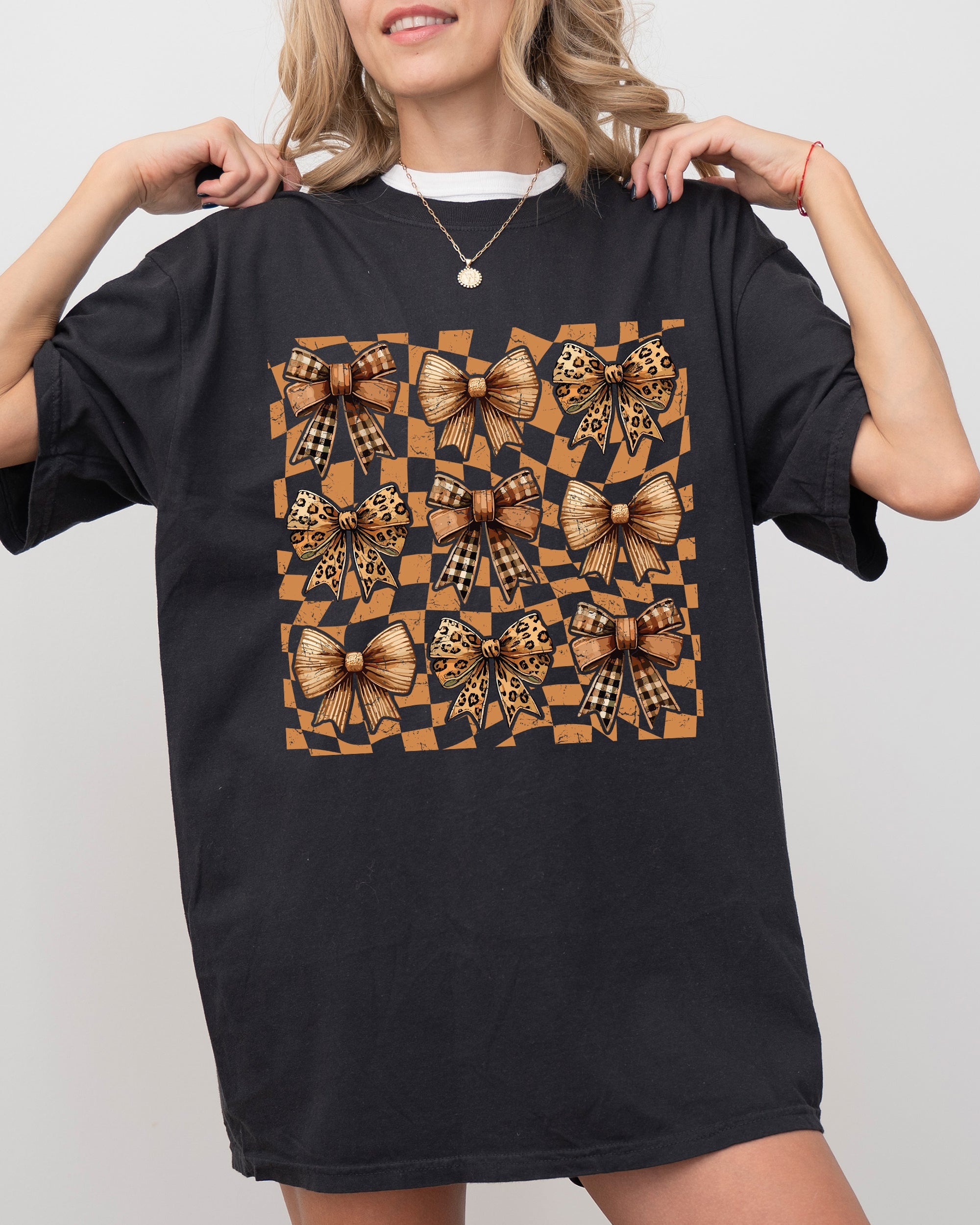 Checkered Autumn Coquette Bows And Ribbons Retro Halloween Edition Comfort Colors Tee