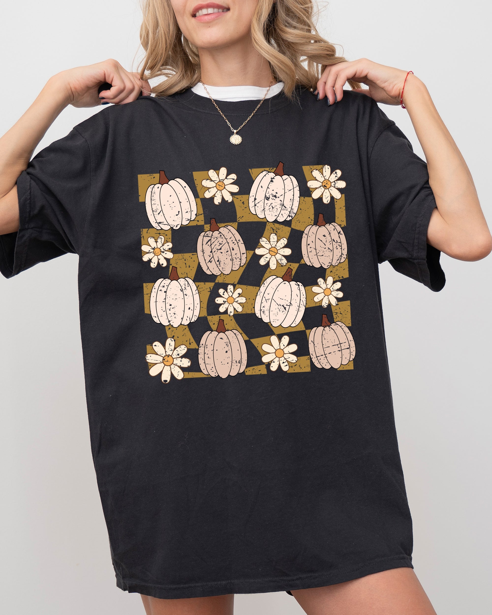 Checkered Pumpkins Daisies Flowers Retro Hippie Halloween Autumn Positivity Comfort Colors Tee