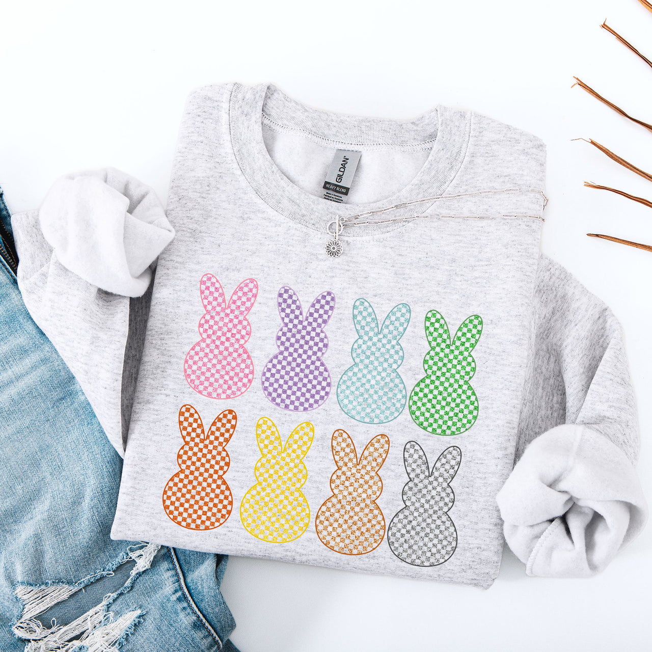 Checkered Faux Glitter Bunnies Easter Jesus Rabbit Holiday Scene Design Sweatshirt