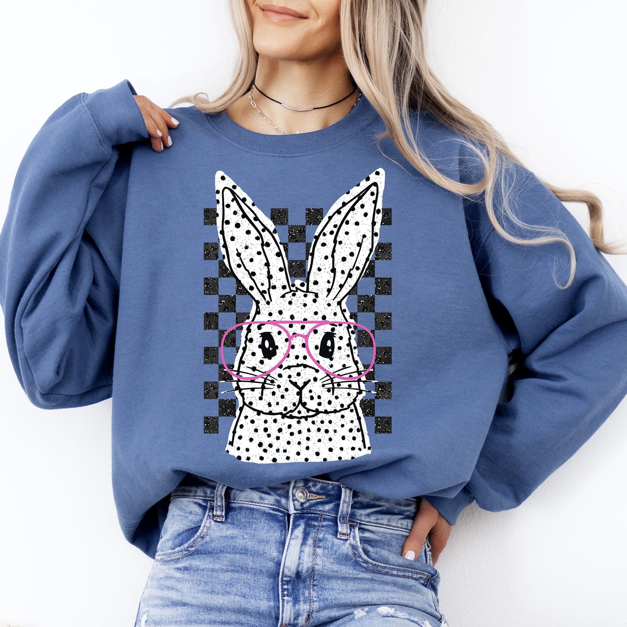Checkered Retro Polka Dot Easter Bunny Jesus Rabbit Holiday Celebration Vintage Style Sweatshirt