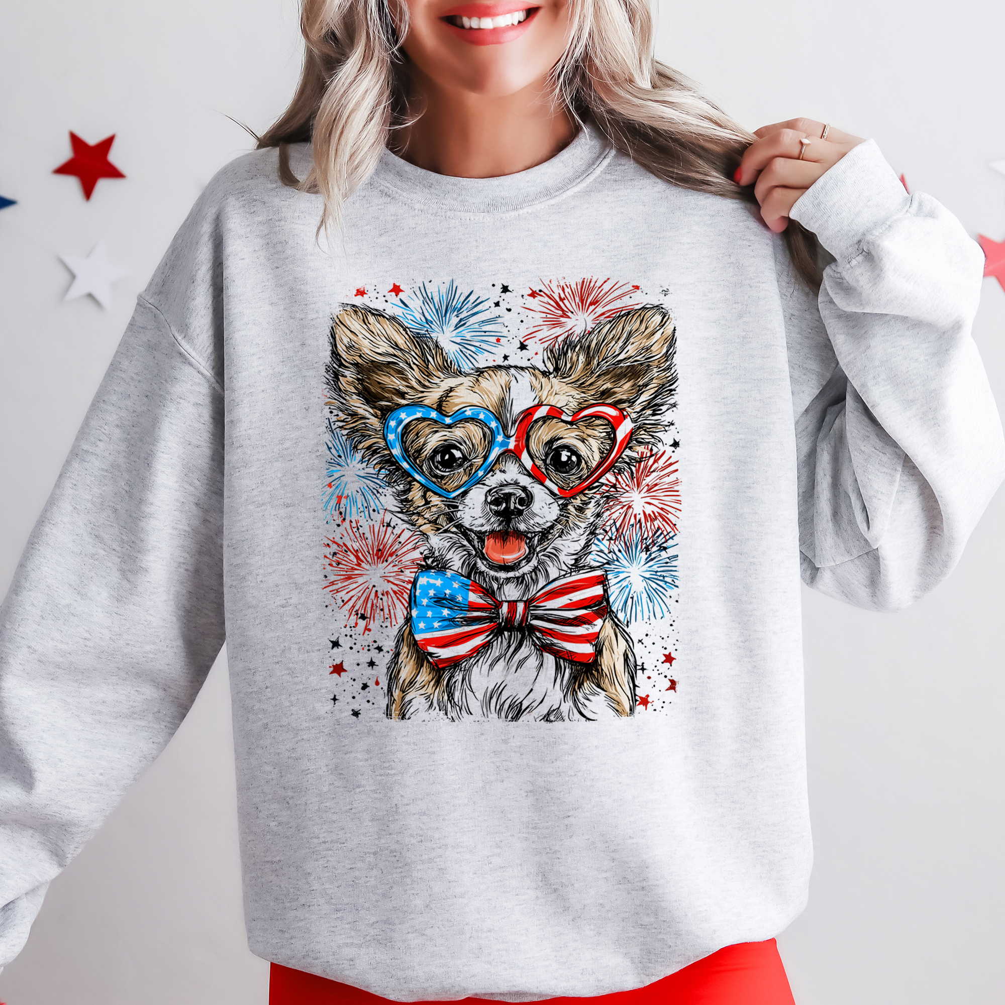 Chihuahua Patriotic American Flag Lover Dog USA Pride Graphic With Stars And Stripes National Flag Edition Sweatshirt
