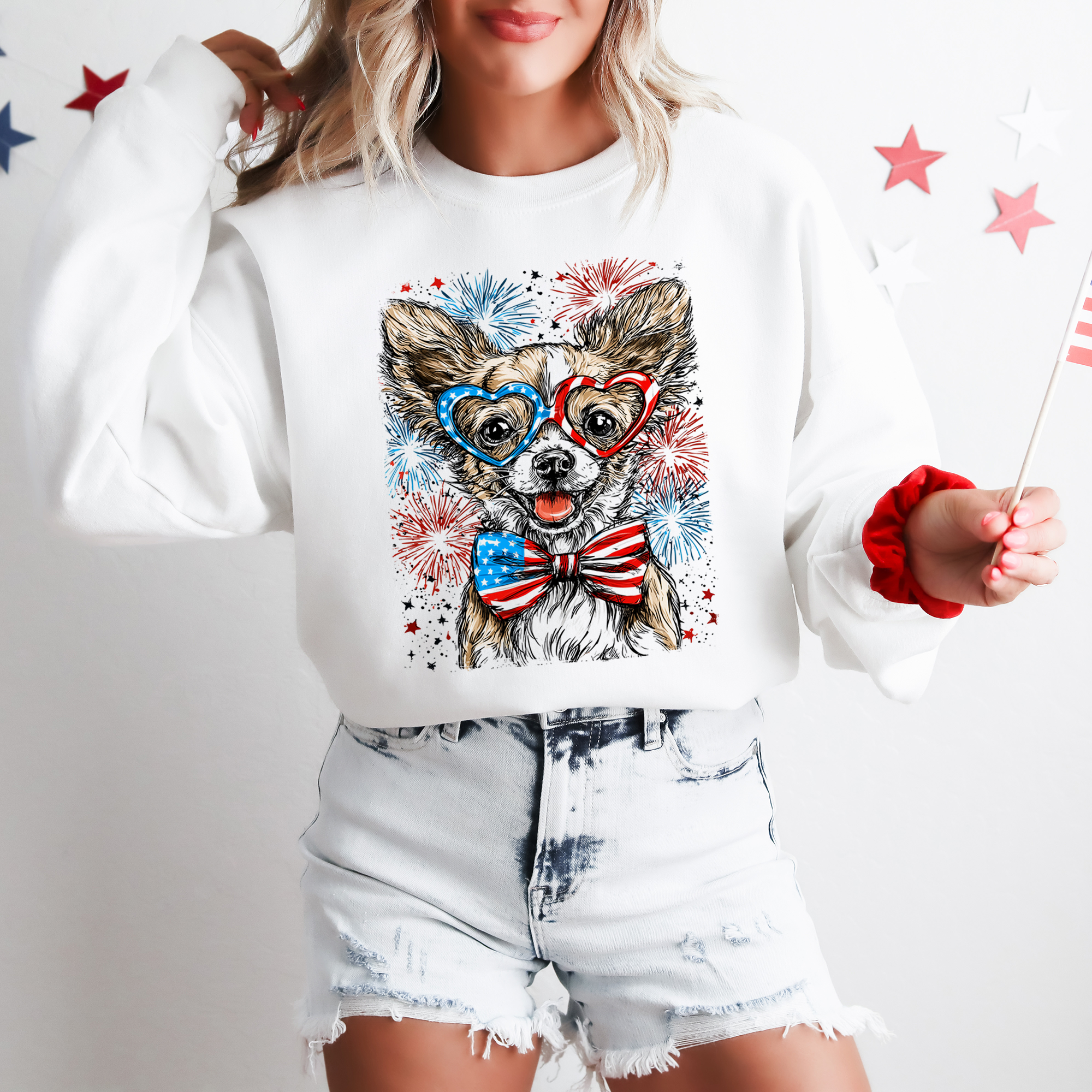 Chihuahua Patriotic American Flag Lover Dog USA Pride Graphic With Stars And Stripes National Flag Edition Sweatshirt