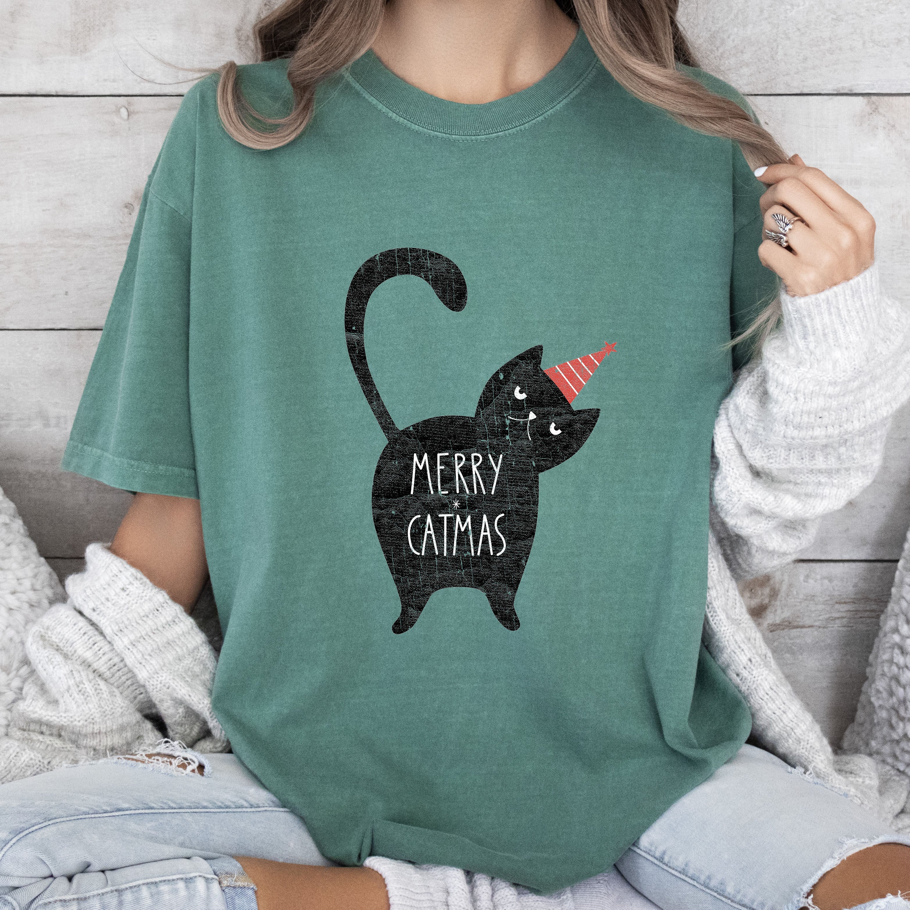 Merry Catmas Funny Christmas Cat Lover Holiday Season Quote For Cat People Fans Comfort Colors Tee