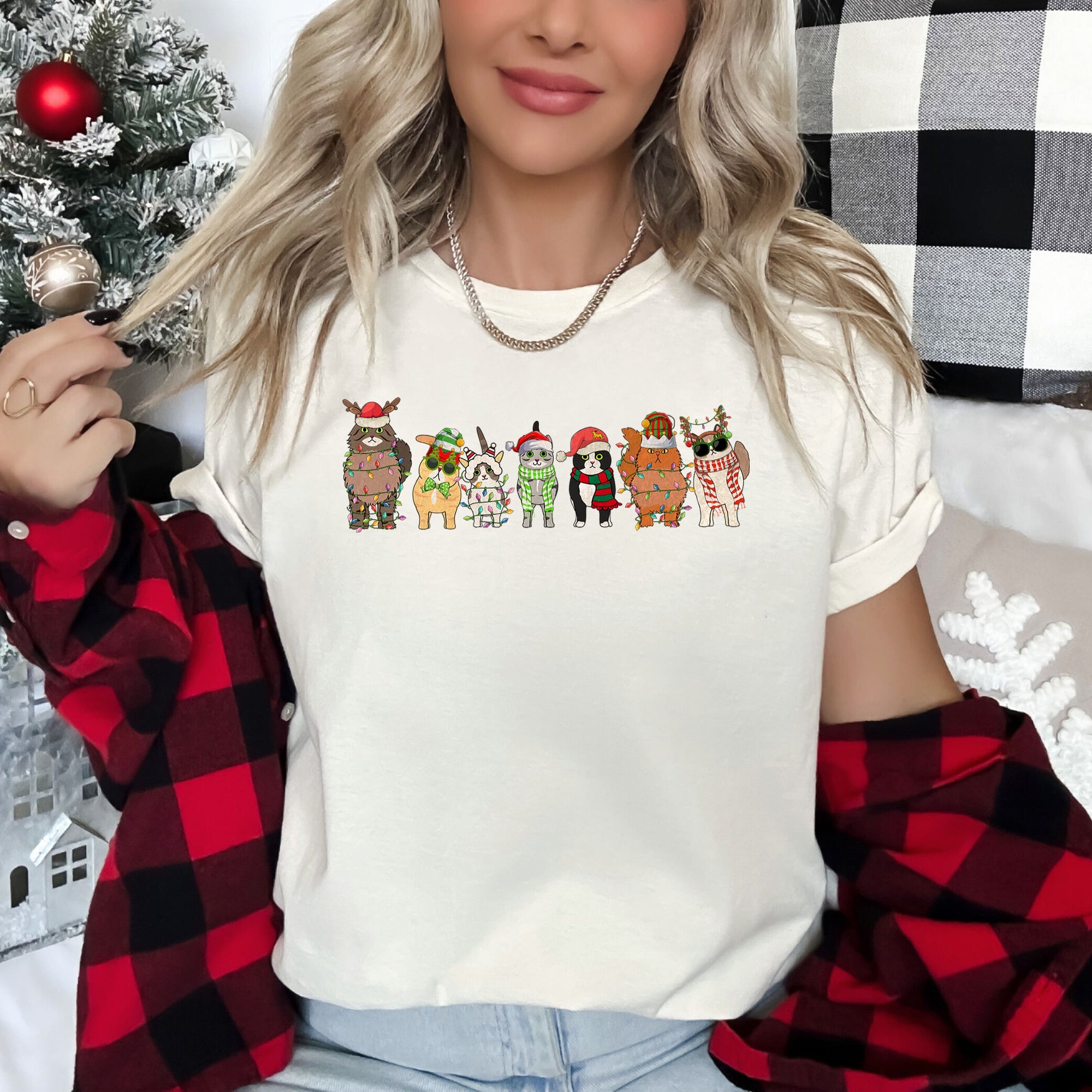 Snowy Christmas Cats Santa Claus Paws For Cat Lovers Holiday Cheer And Cozy Nights Graphic Tee