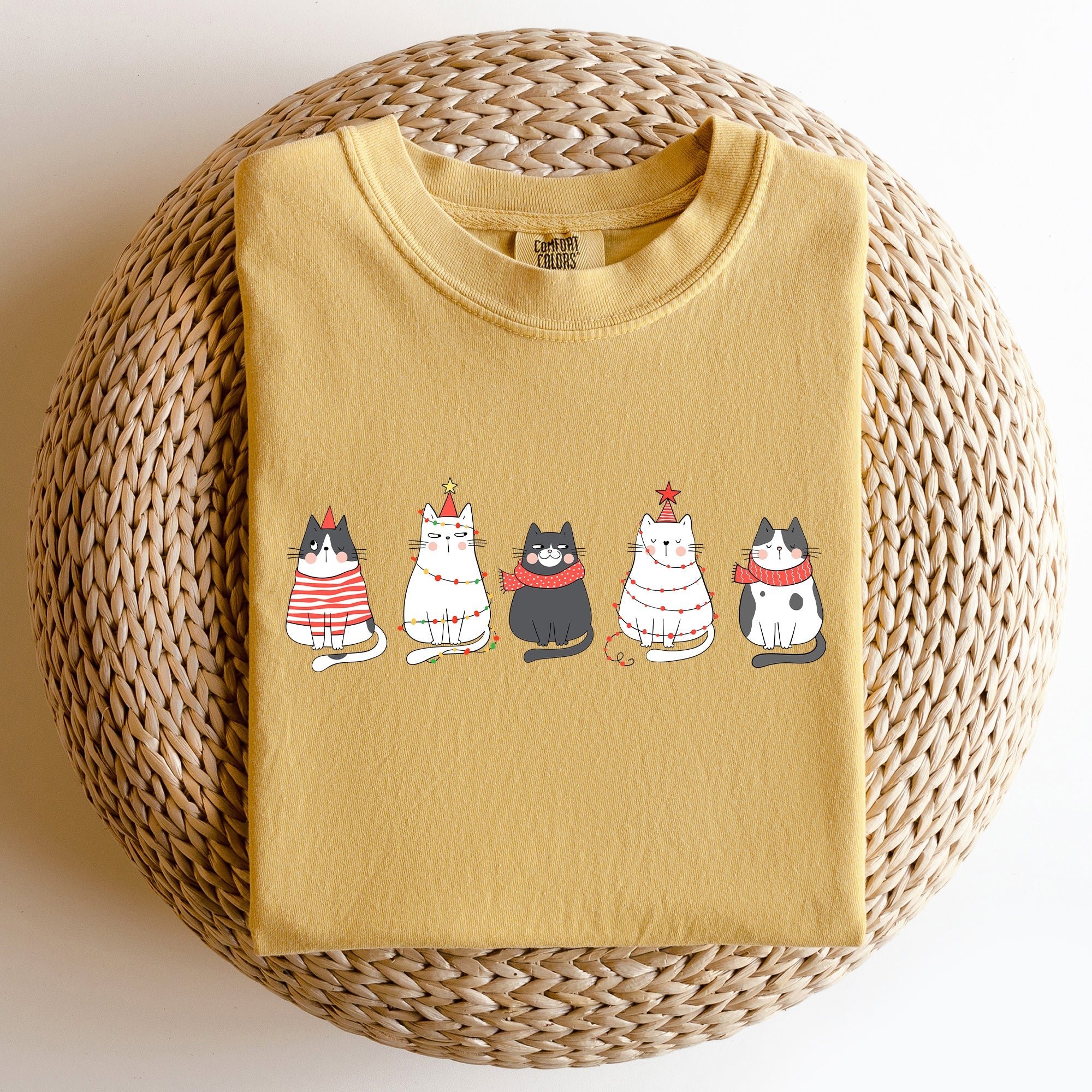 Christmas Cats Kitties Cat Lovers Santa Winter Snow Xmas Edition Comfort Colors Tee