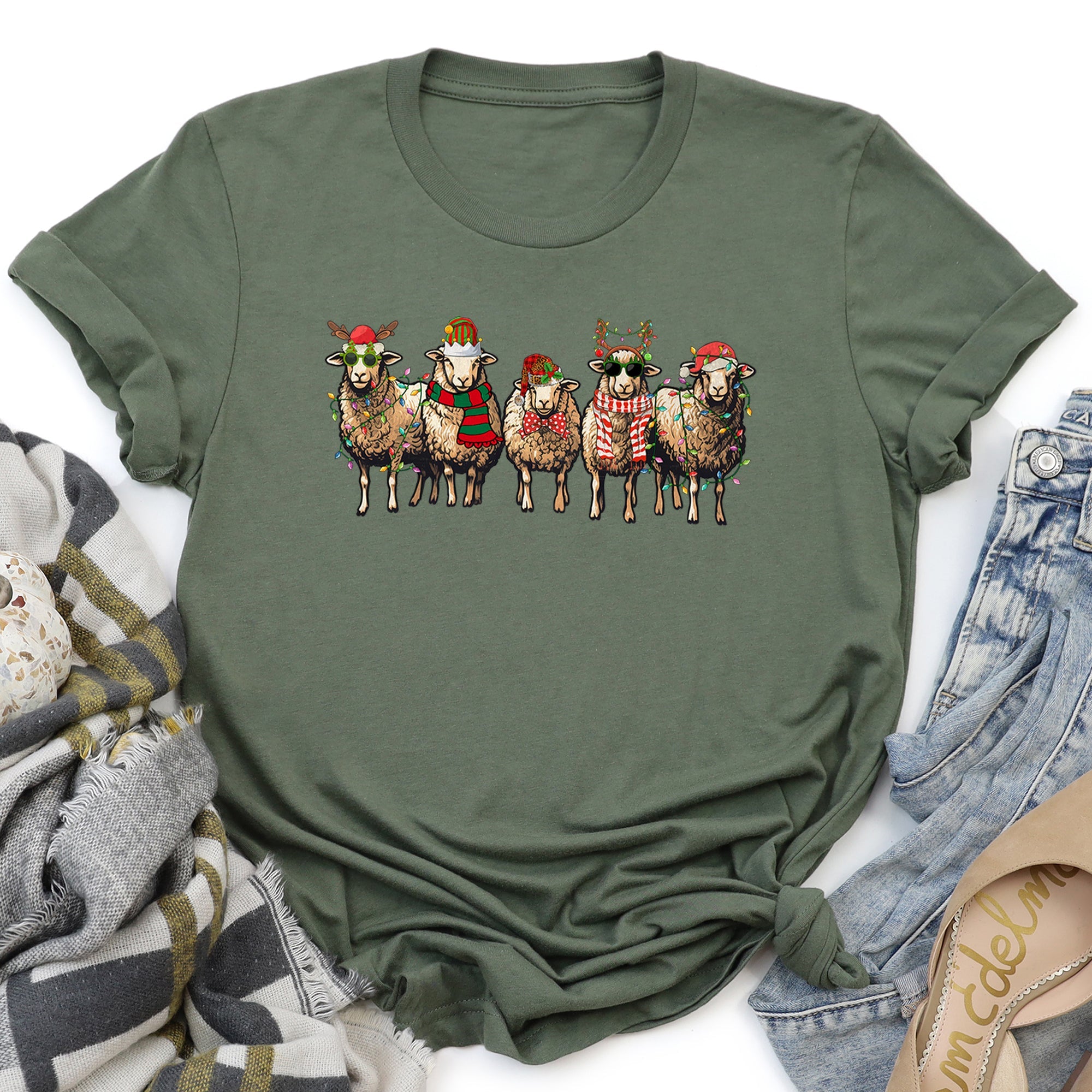 Christmas Sheep Santa Farm Life Lovers Edition For Sheep Enthusiasts And Holiday Decor Fans Graphic Tee
