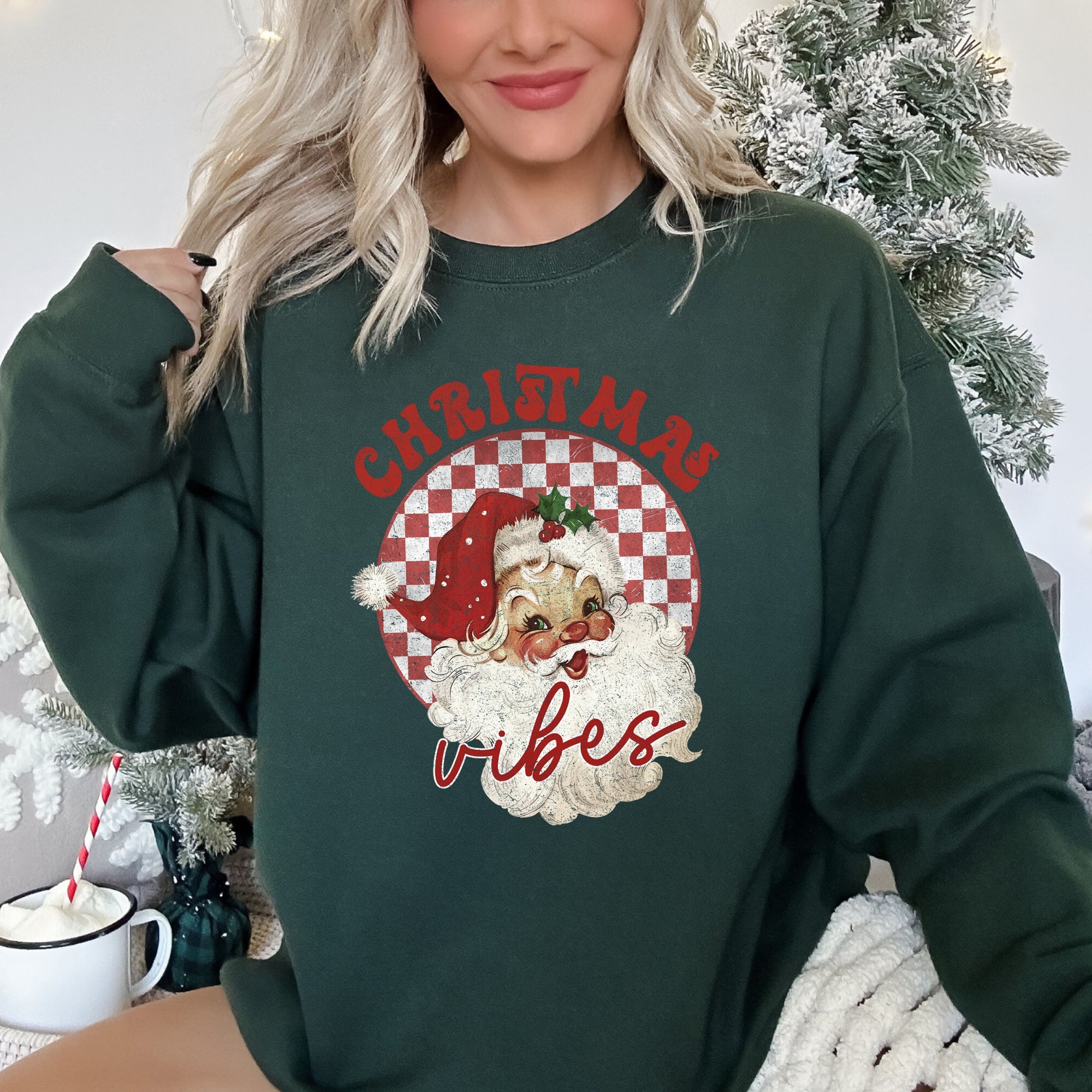 Christmas Vibes, Retro Santa Graphic Vintage Holiday Ultra Cozy Fleece Sweatshirt