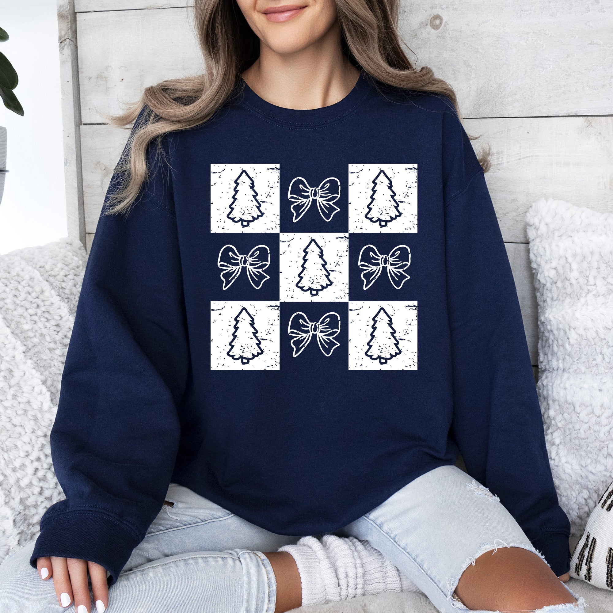 Christmas Geese Retro Cozy Winter Checkered Bows Tree Pattern Vintage Sweatshirt