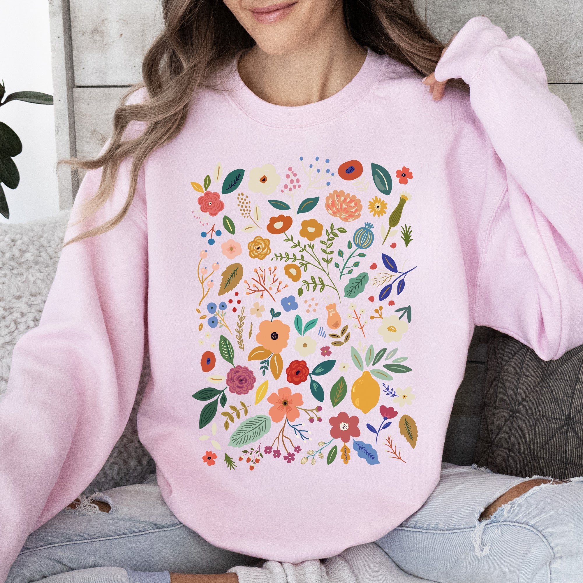 Colorful Delicate Floral Pattern With Leaves and Flowers All Over Graphic Sweatshirt