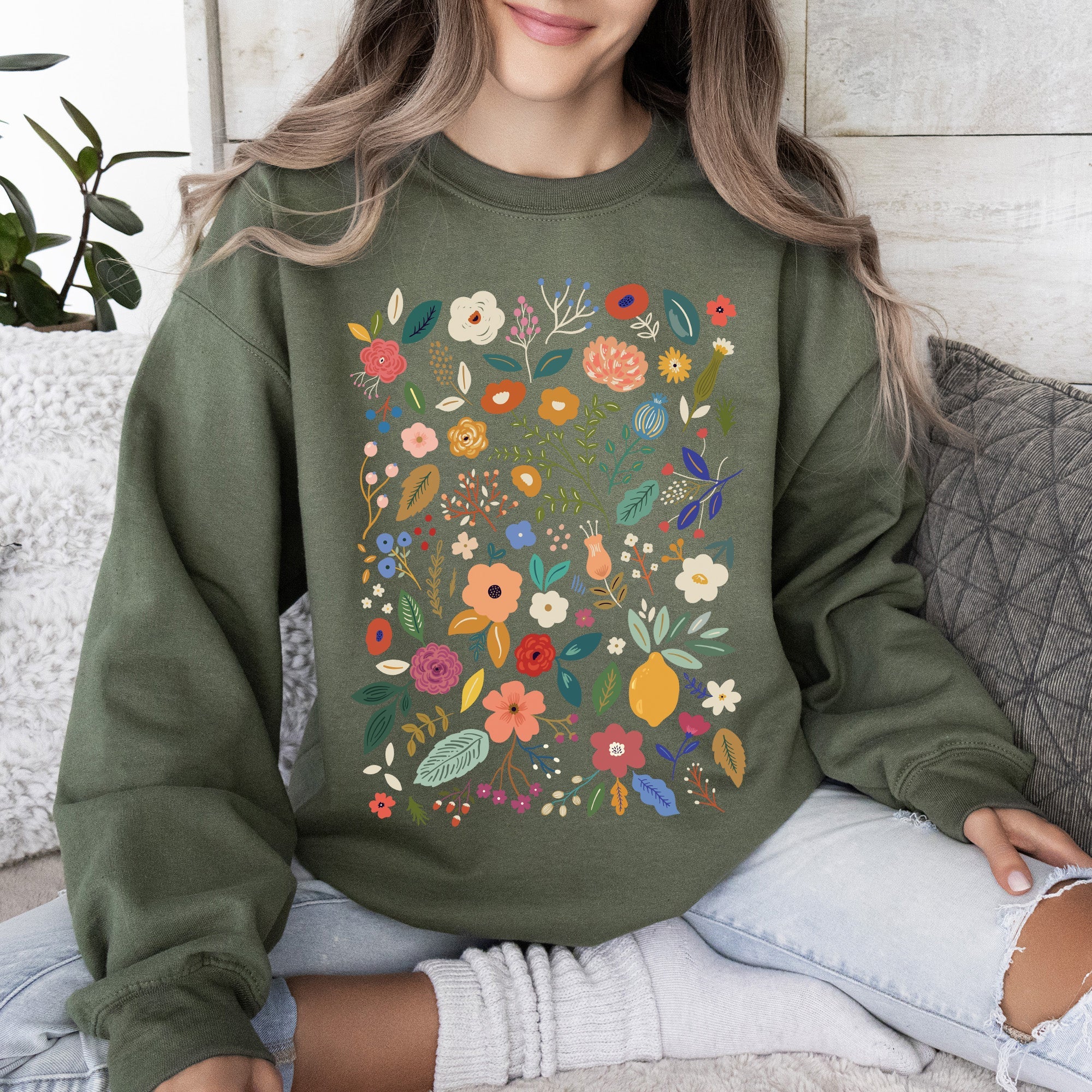 Colorful Delicate Floral Pattern With Leaves and Flowers All Over Graphic Sweatshirt