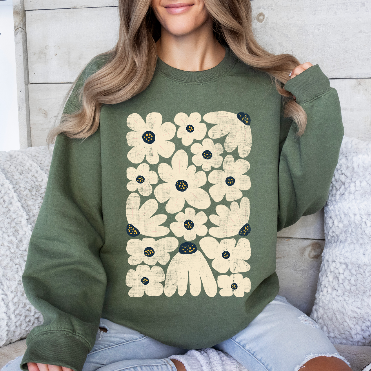 Cream Daisy Allover Floral Vintage Boho Nature Inspired Cozy Fall Print Sweatshirt