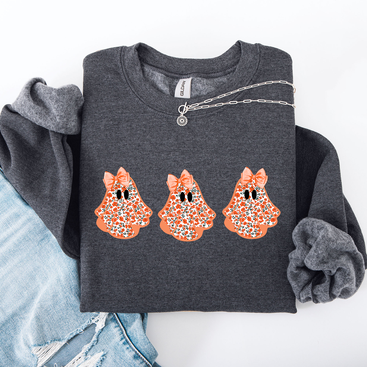 Cute Halloween Ghosts Pattern Coquette Cozy Autumn Nights Spooky Seasonal Print Collection Sweatshirt