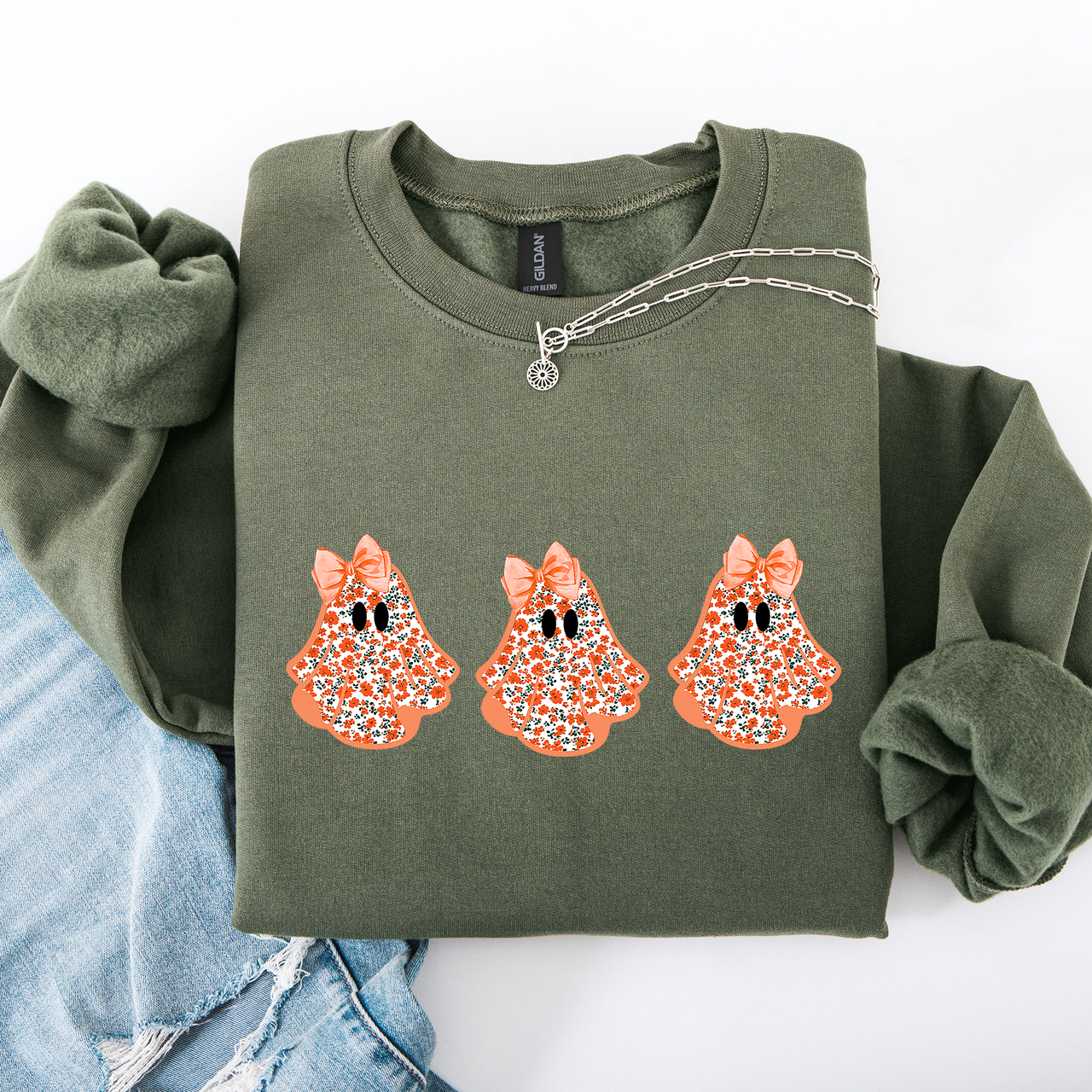 Cute Halloween Ghosts Pattern Coquette Cozy Autumn Nights Spooky Seasonal Print Collection Sweatshirt