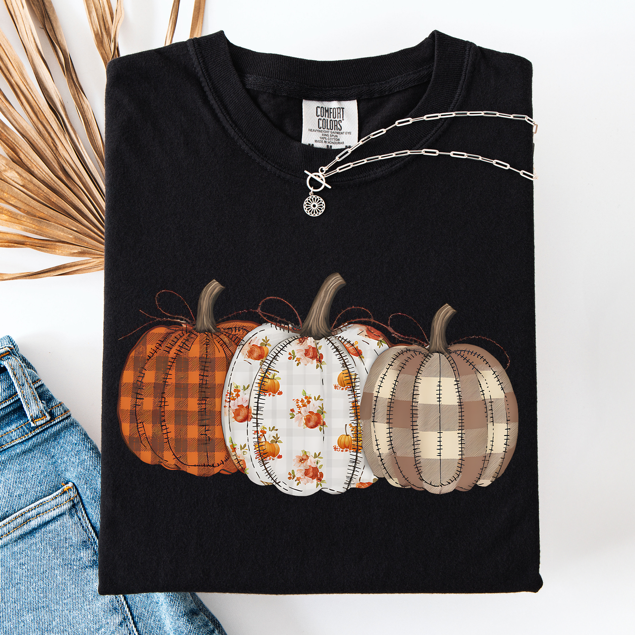Cute Patterned Pumpkins Halloween Autumn Plaid Cozy Festive Seasonal Comfort Colors Tee
