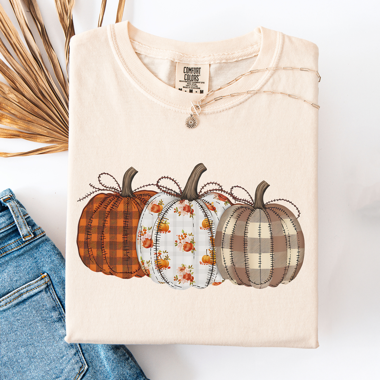 Cute Patterned Pumpkins Halloween Autumn Plaid Cozy Festive Seasonal Comfort Colors Tee