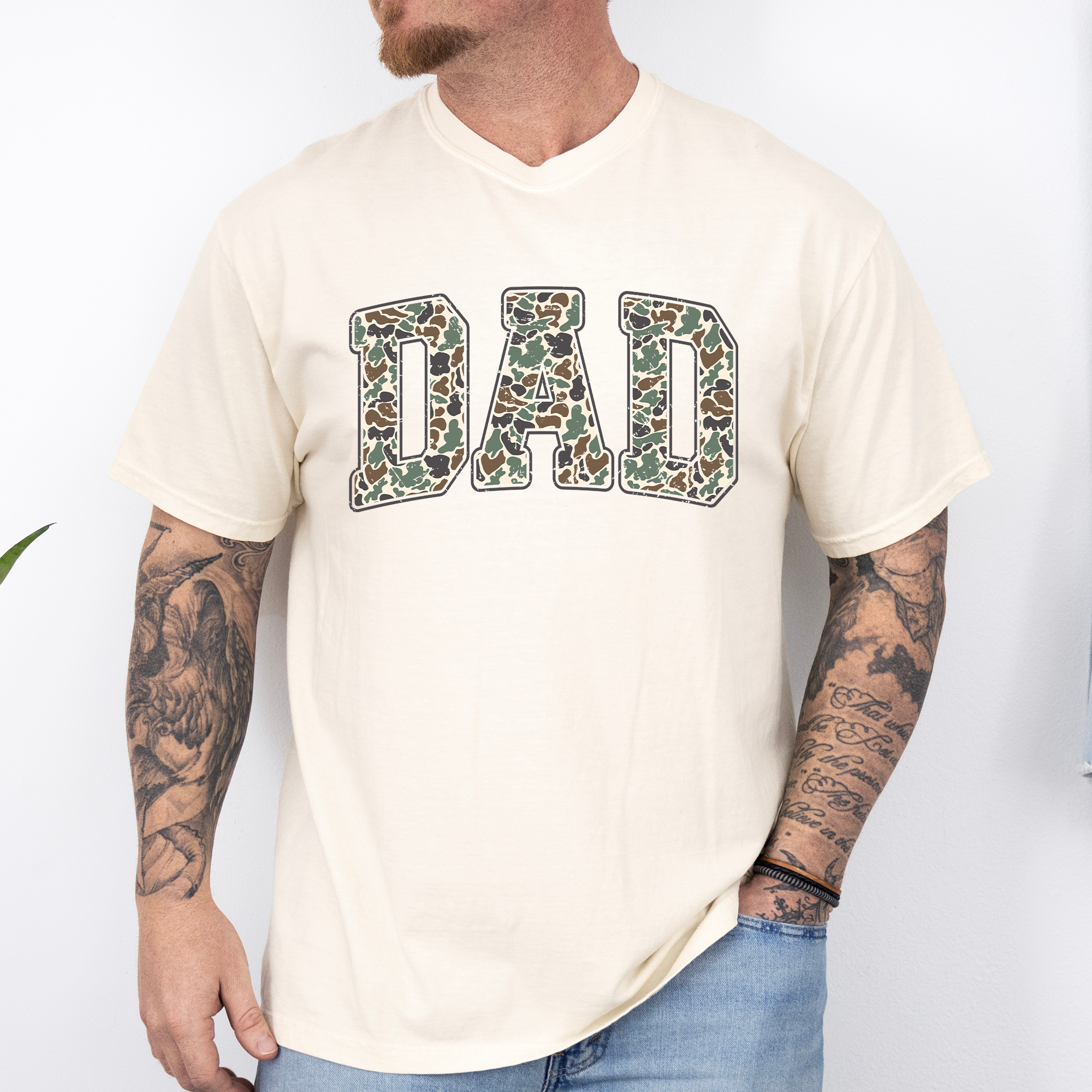Dad's Camo Classic Old School Camouflage Outdoorsman Tribute For Fathers Husbands Brothers And Dads Comfort Colors Tee