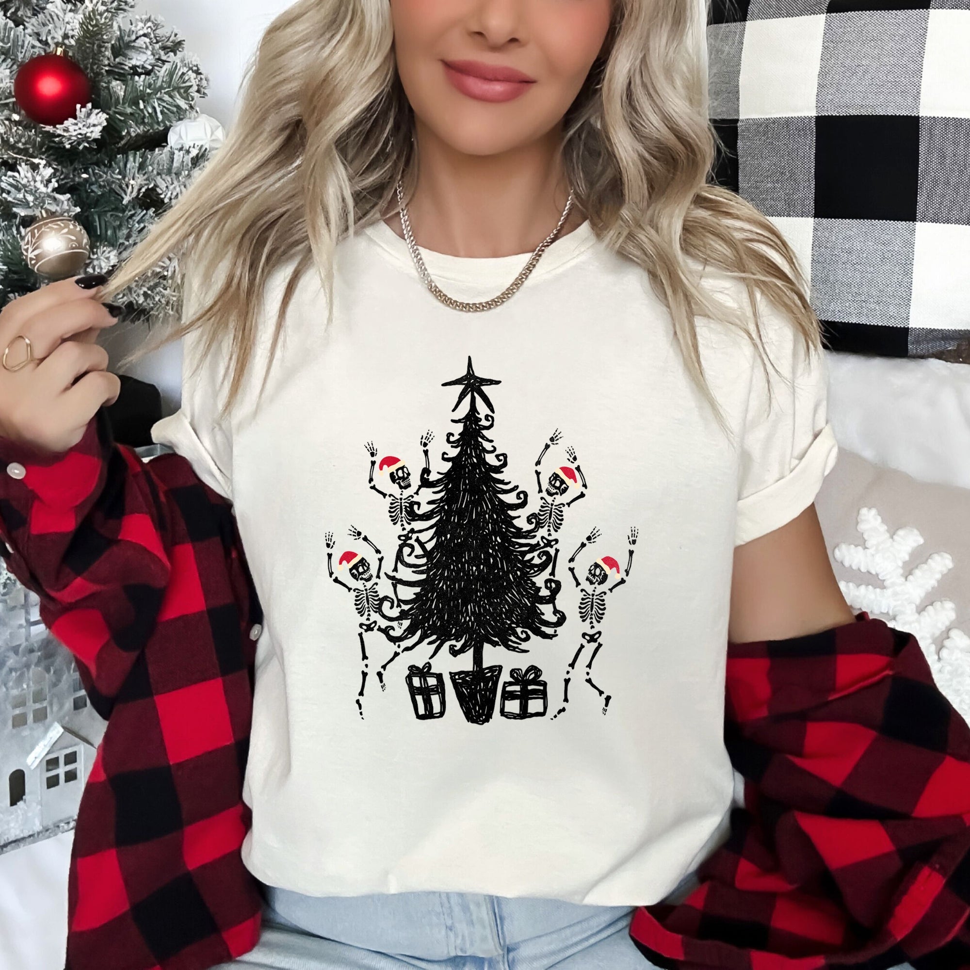 Dancing Skeletons With Santa Hats Celebrating Christmas Night Parade Graphic Tee