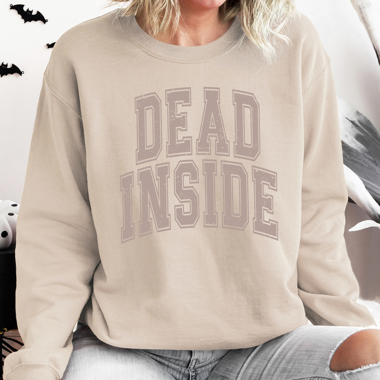 Dead Inside Mood Halloween Vibes Autumn Night Fashion Statement Cozy Graphic Edition Sweatshirt