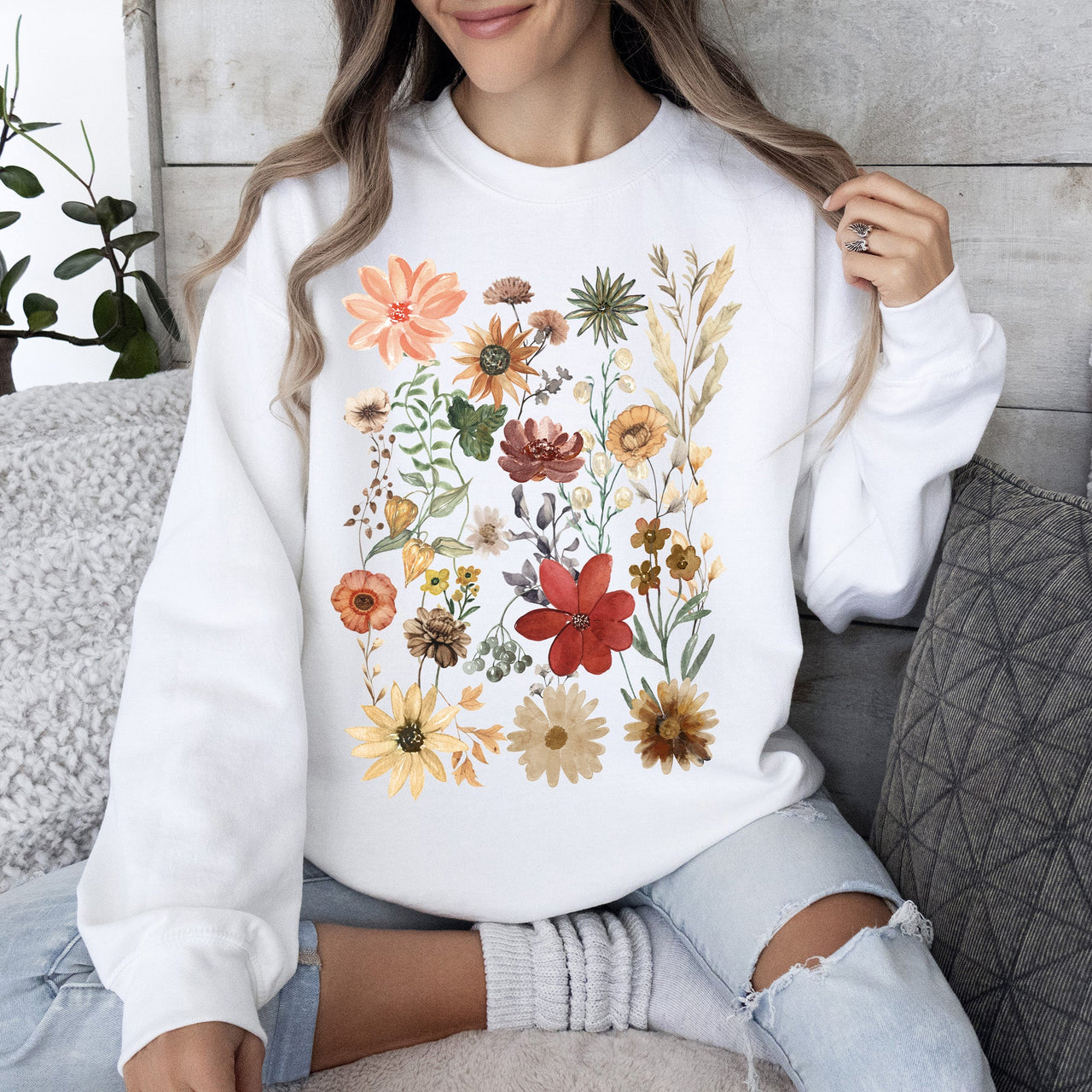 Dried Wildflower Meadow Nature Floral Pressed Leaves Botanical Garden Calm Morning Sweatshirt