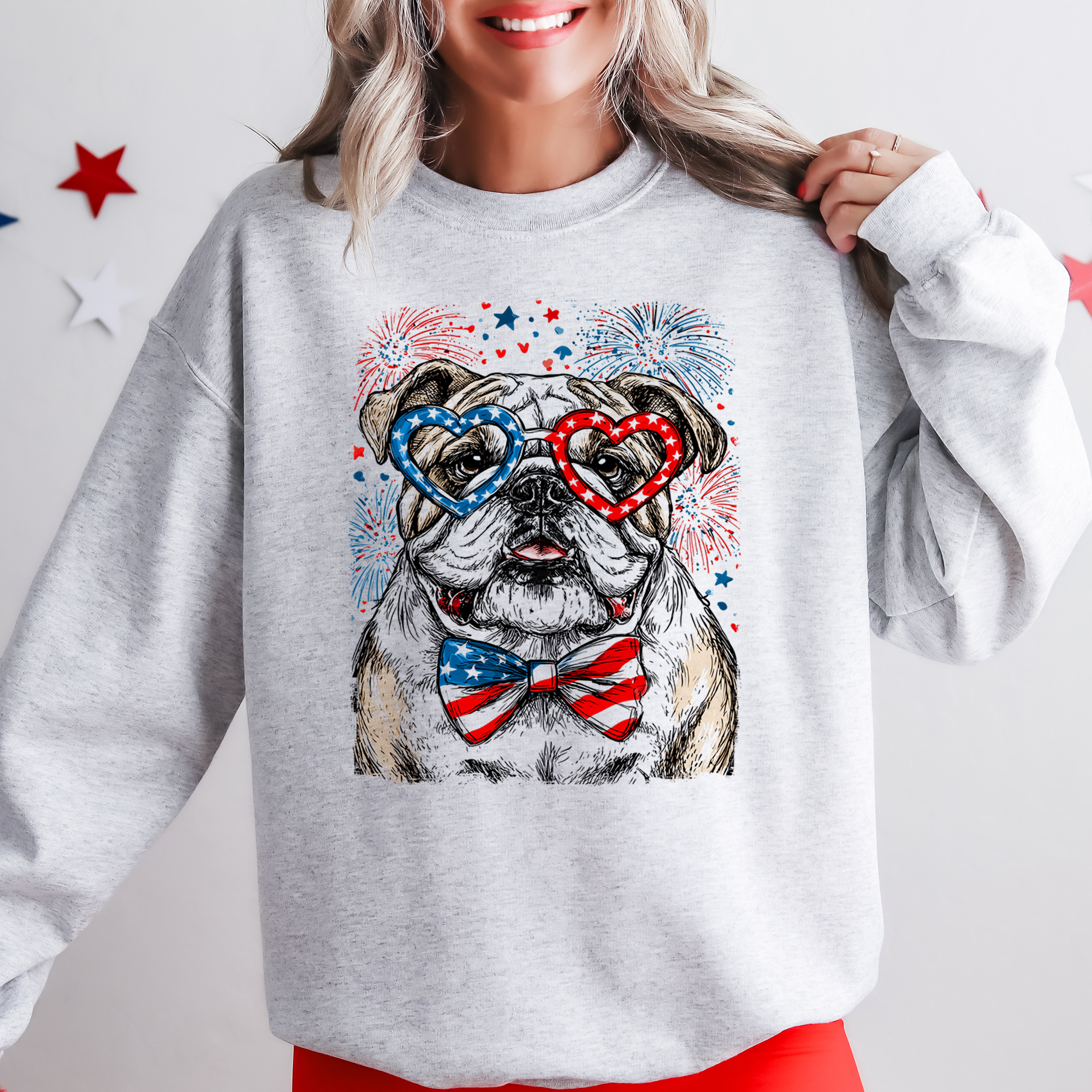 English Bulldog Patriotic USA America Pet Lover 4th of July American Flag Emblem Sweatshirt