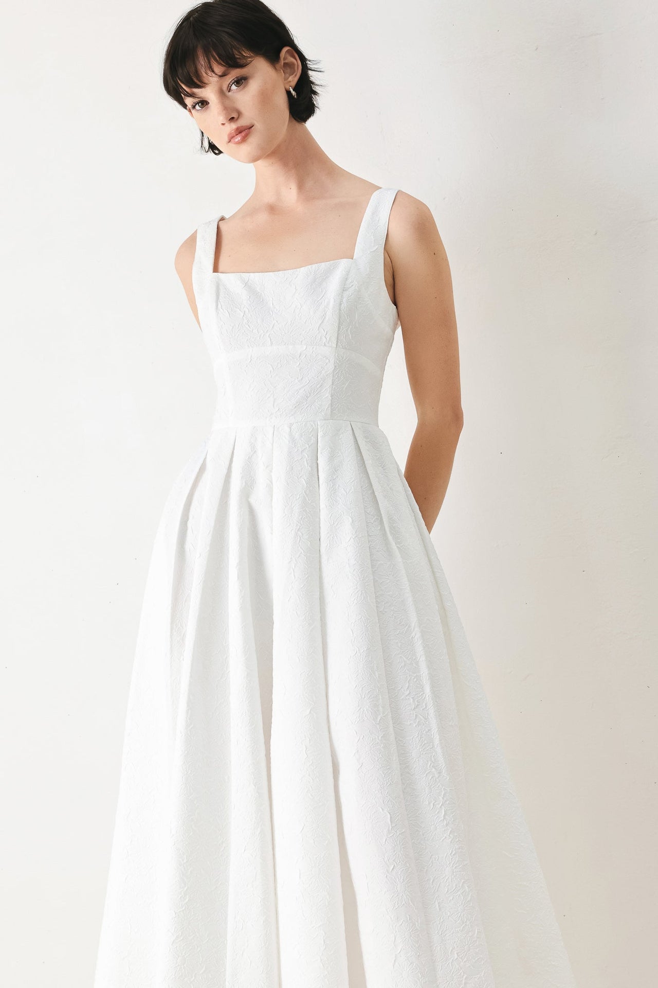 ECHO IN WHITE WOVEN MIDI DRESS