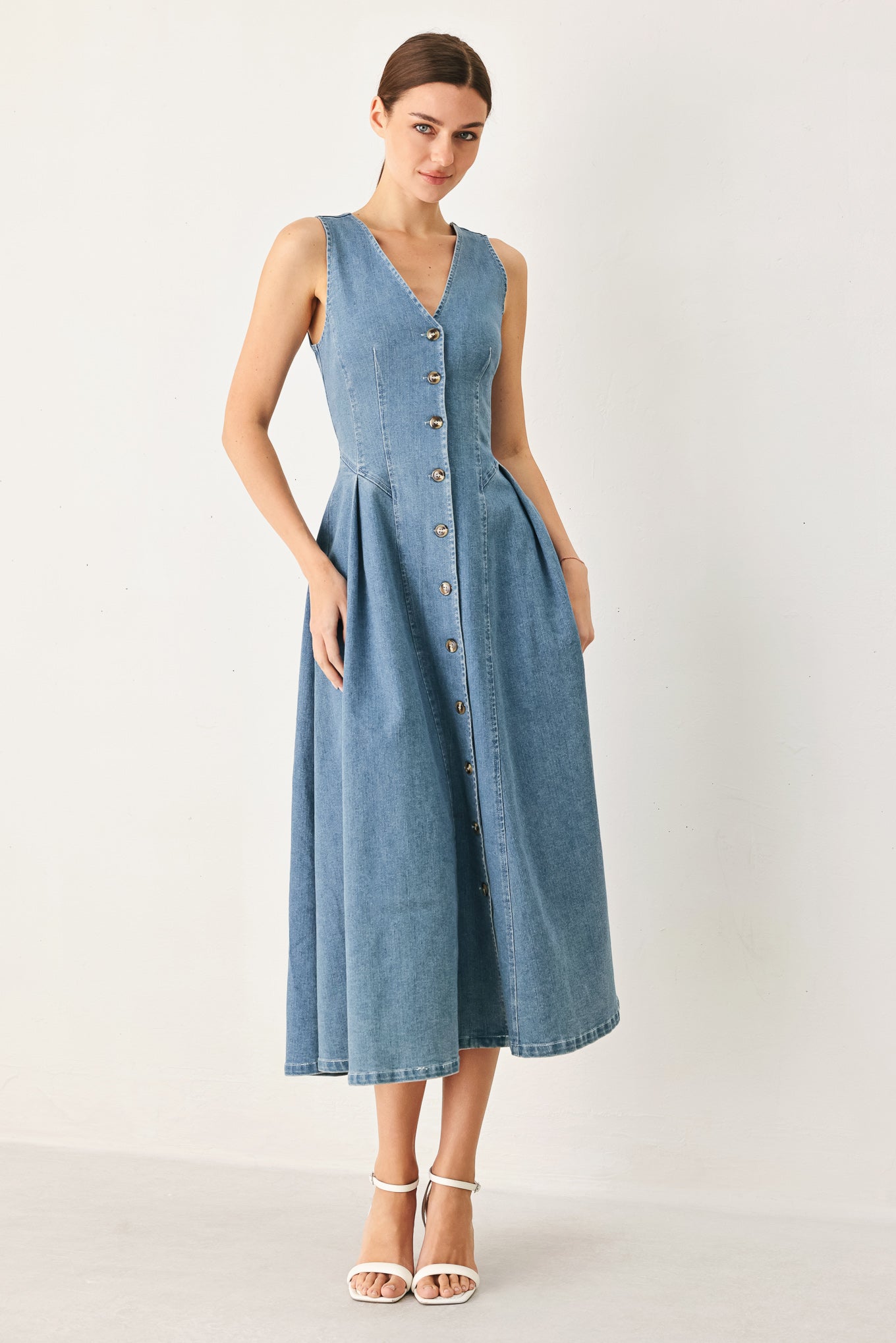 SWEETHEART V-NECK DENIM MIDI DRESS