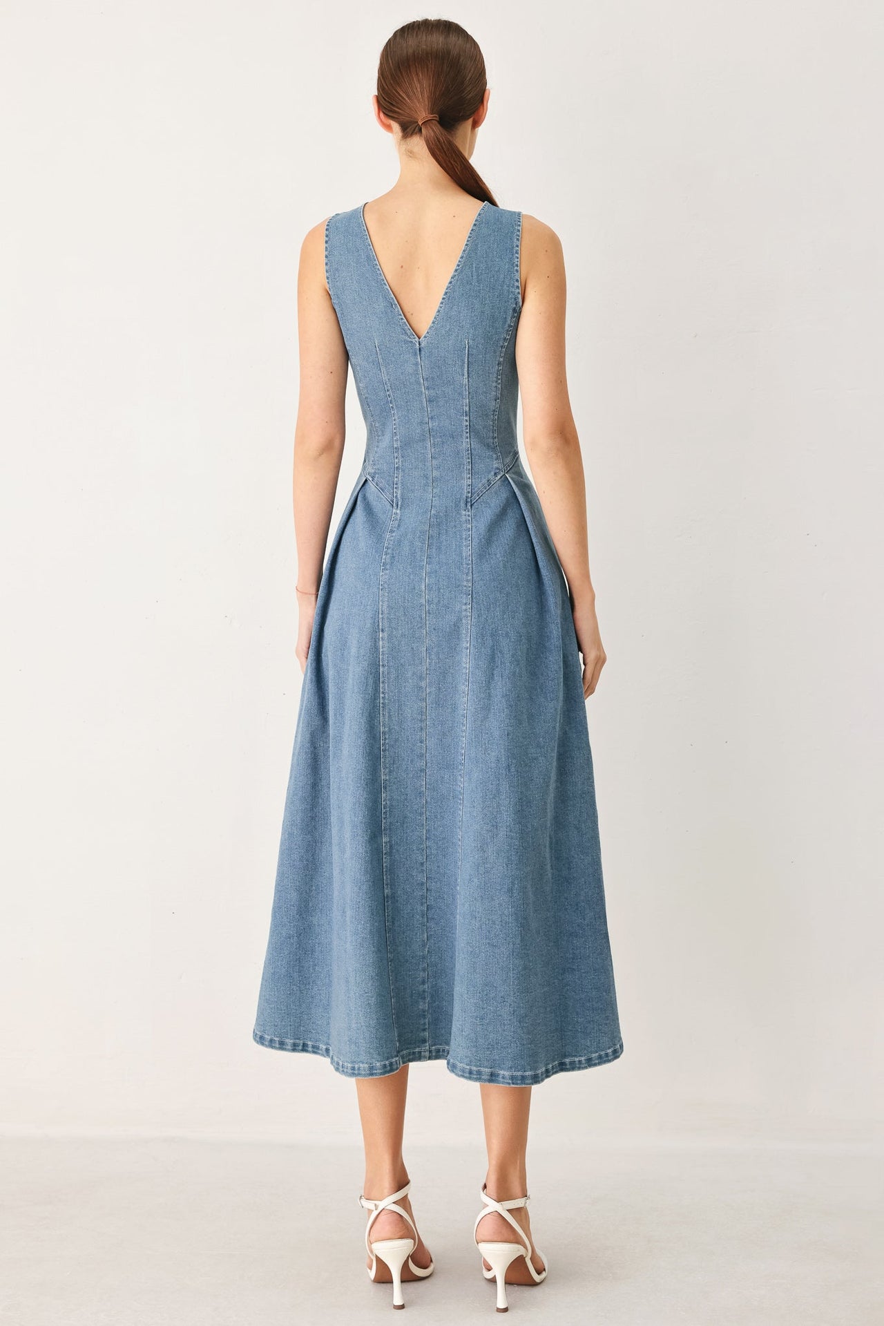 SWEETHEART V-NECK DENIM MIDI DRESS