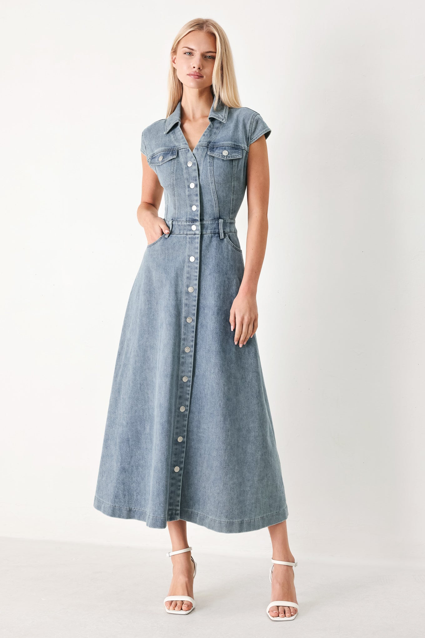 CLASSIC FLOW DENIM MIDI DRESS