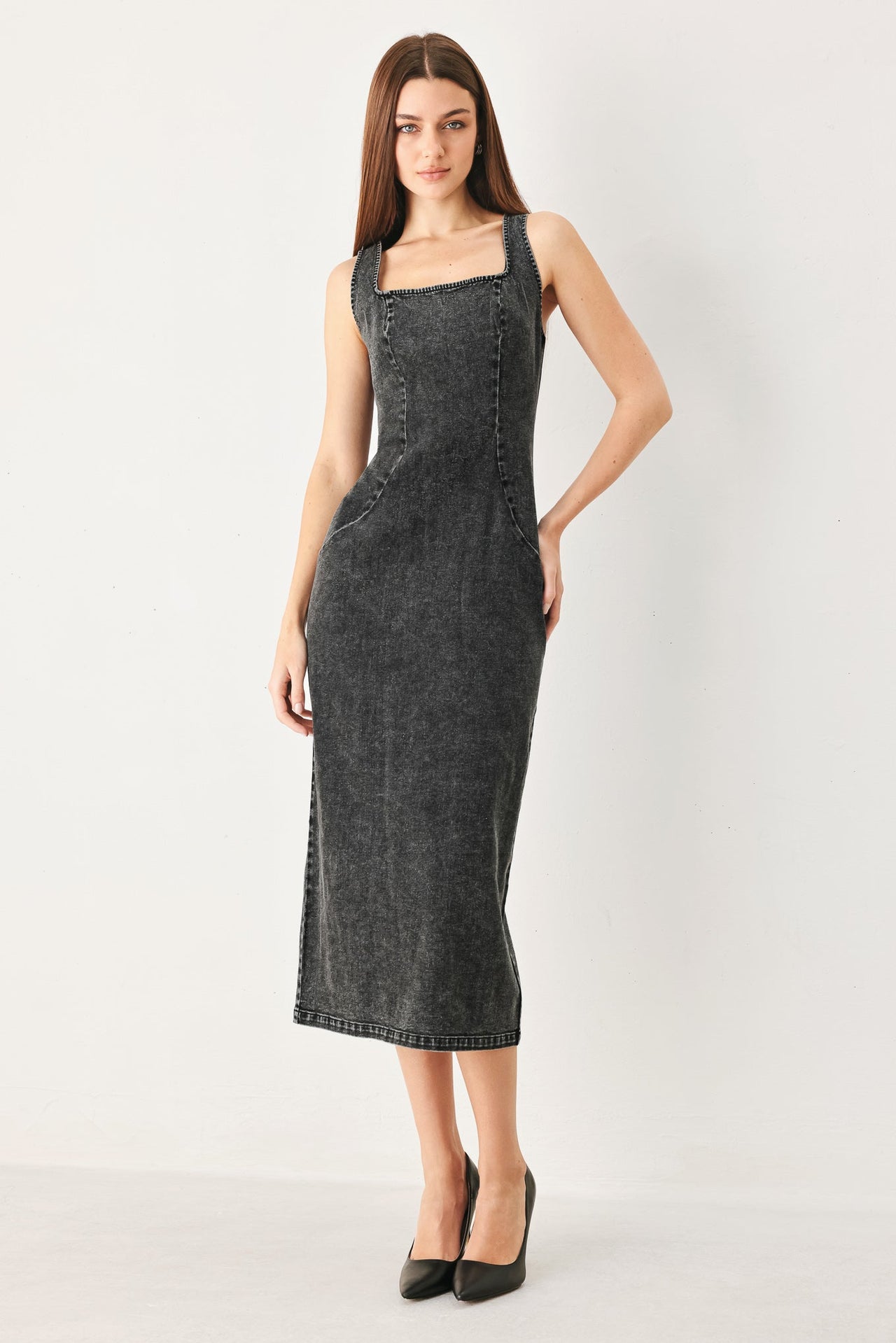 URBAN CHIC DENIM MIDI DRESS