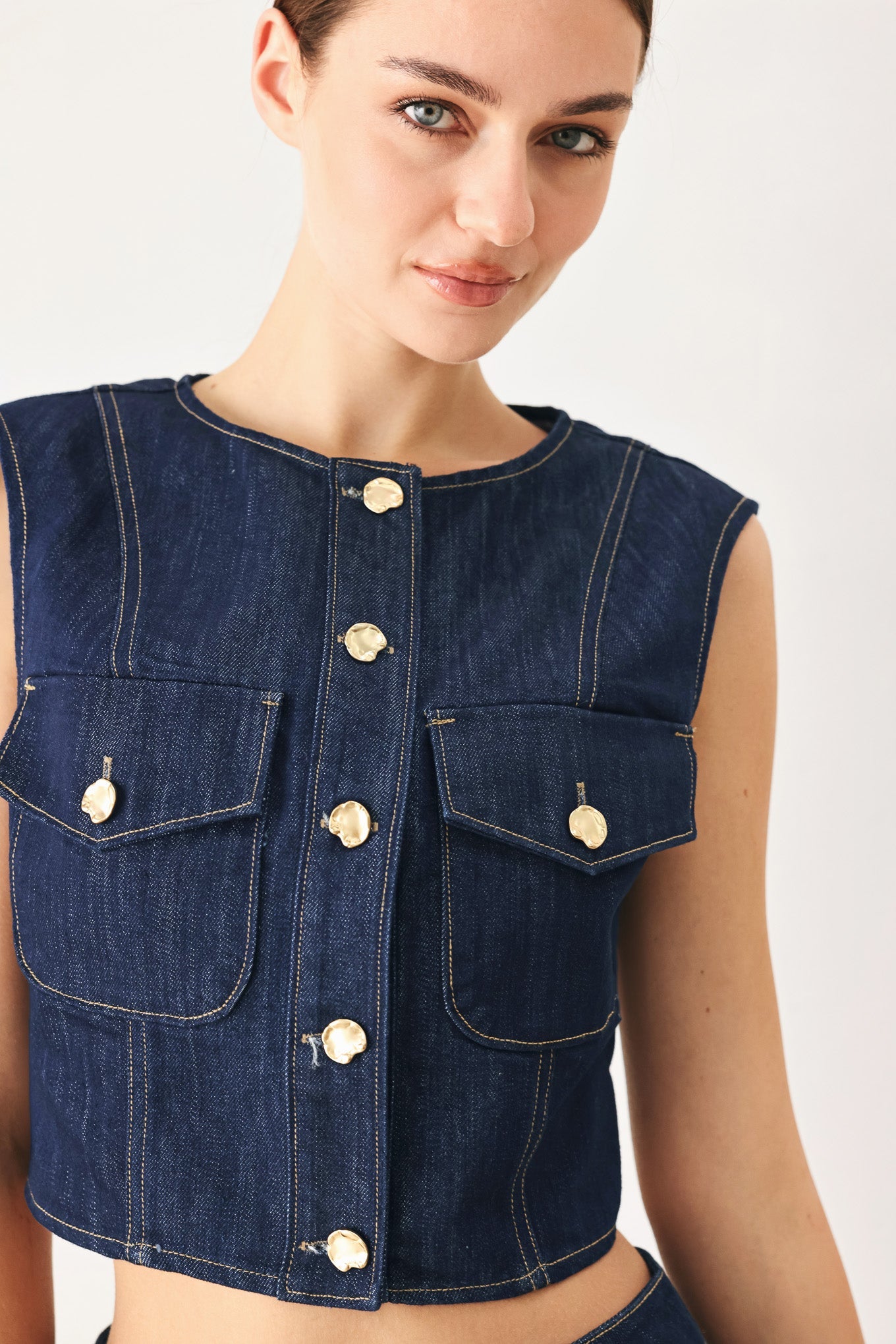 ICONIC INDIGO DENIM CROP VEST