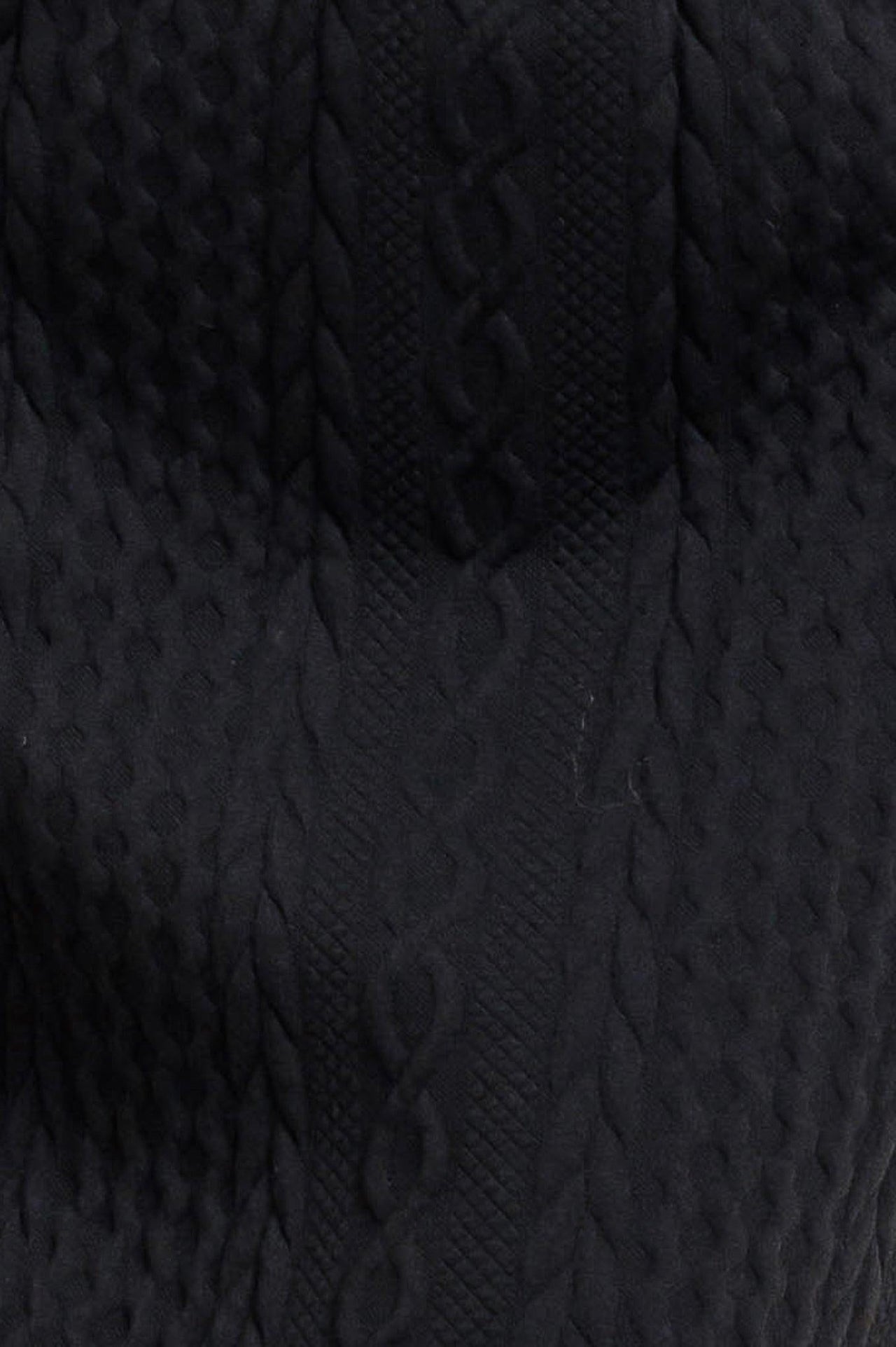 URBAN LUXE COMMAND KNIT MIDI SKIRT
